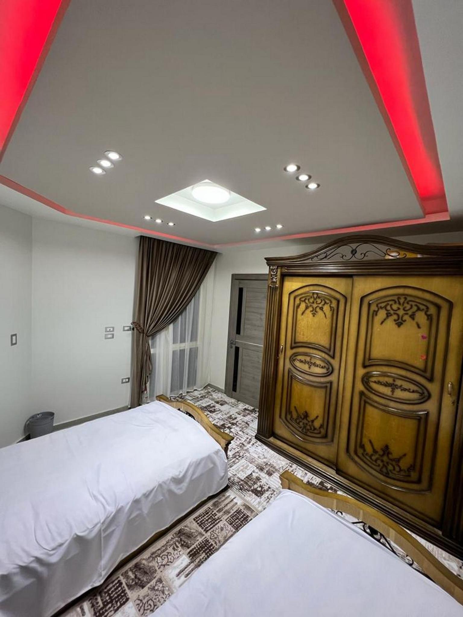 Paradise Golden Gates for families only