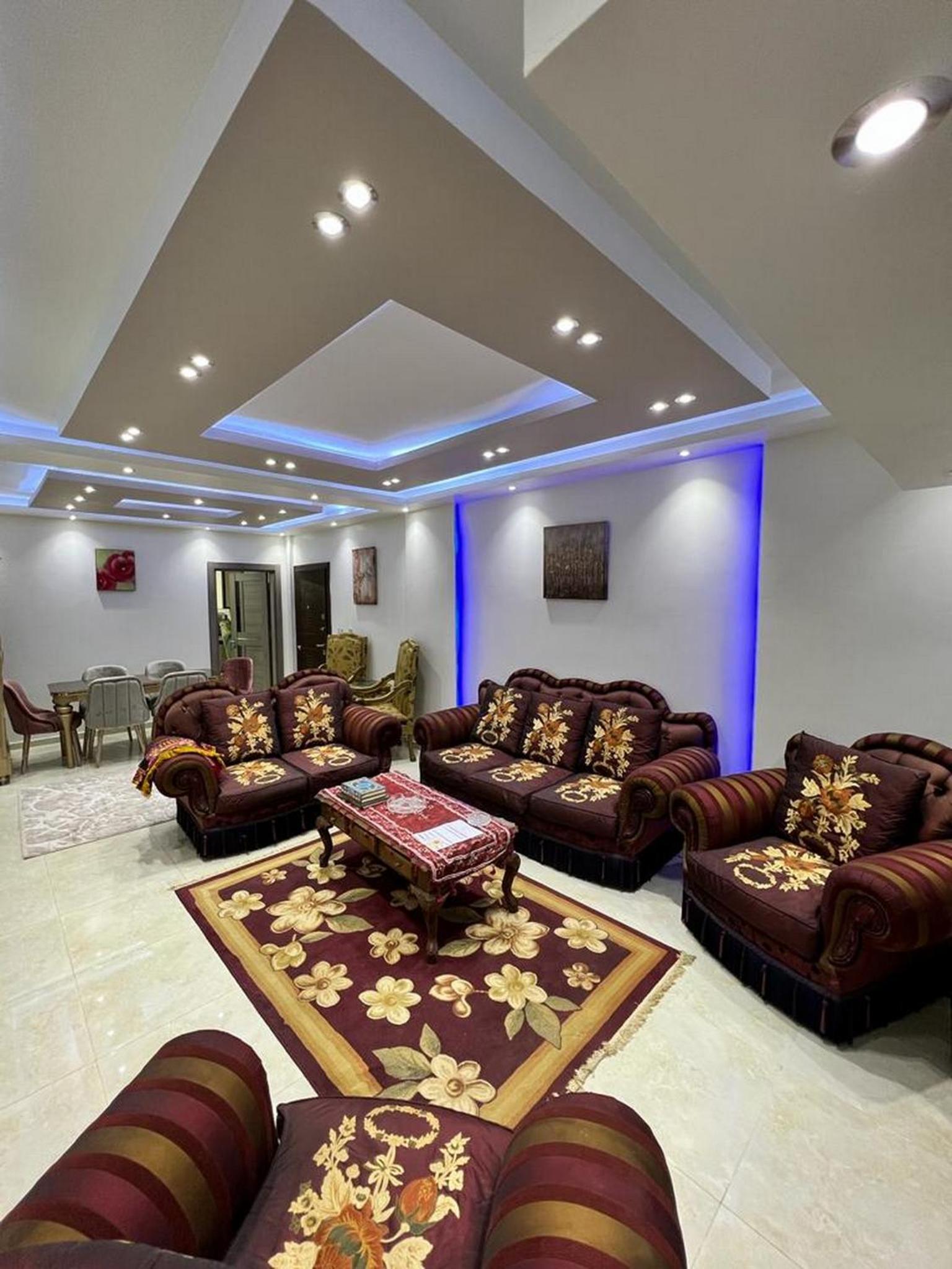 Paradise Golden Gates for families only