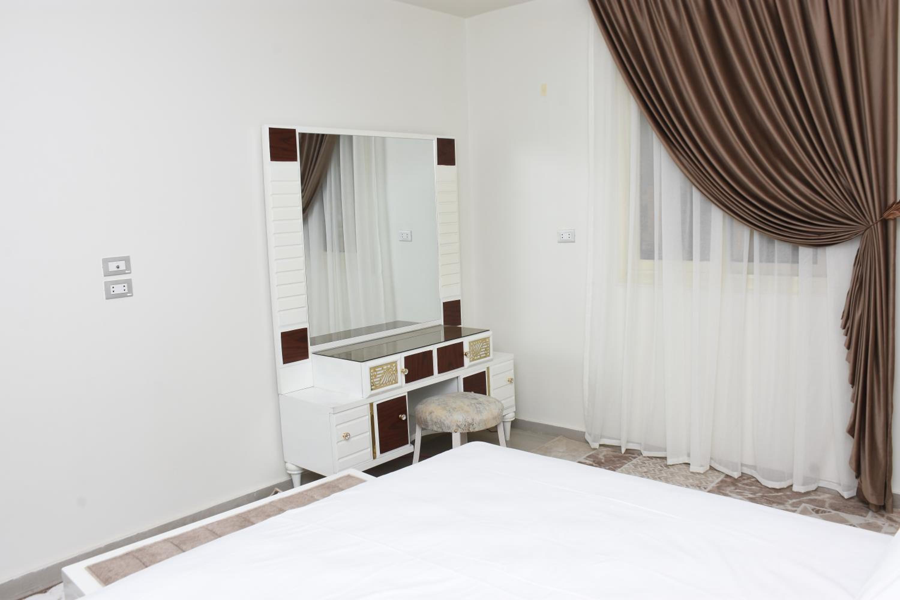 Paradise Golden Gates for families only