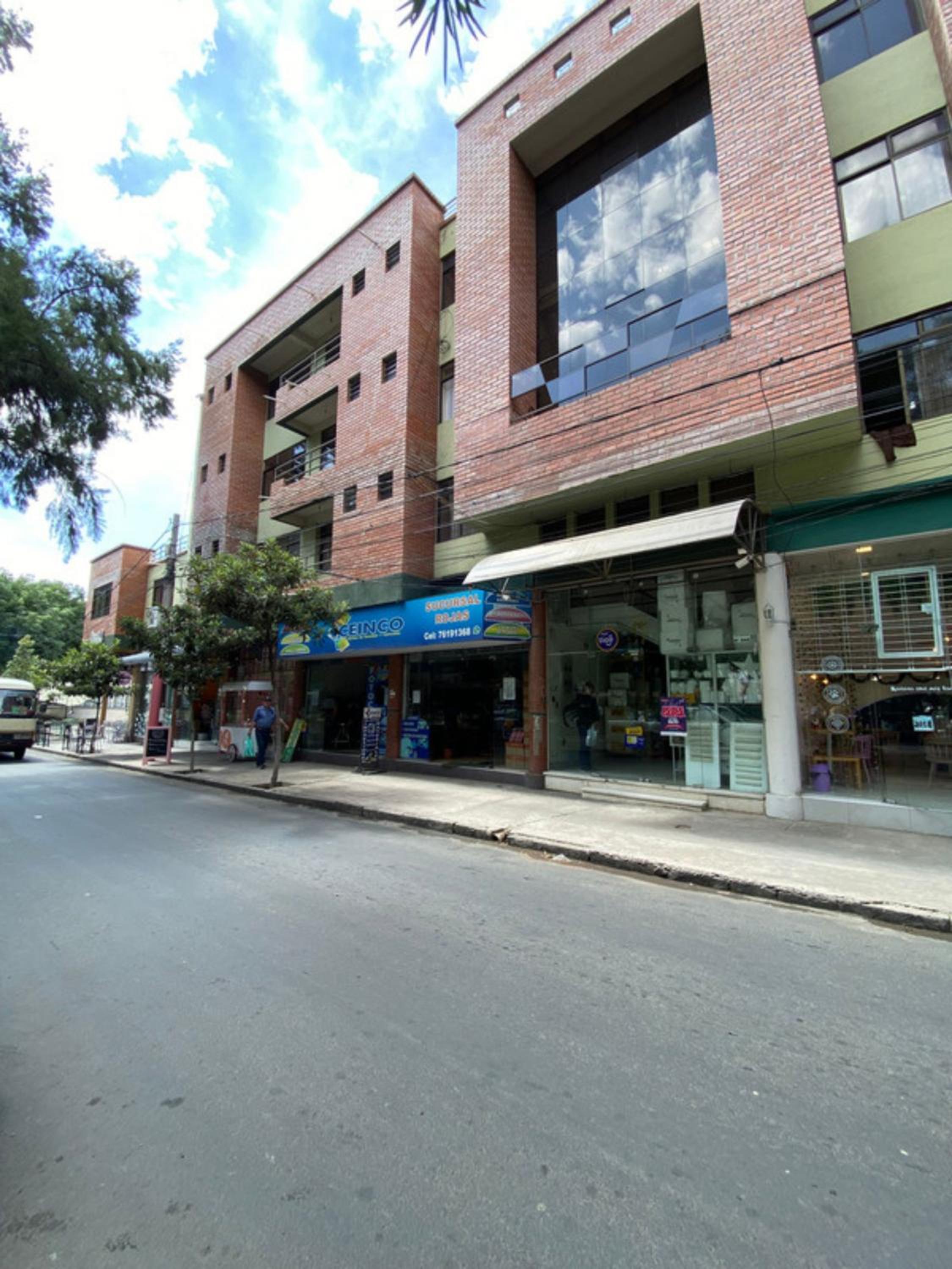 Edificio Geronimo, Pasillo Garosu, Hab 2