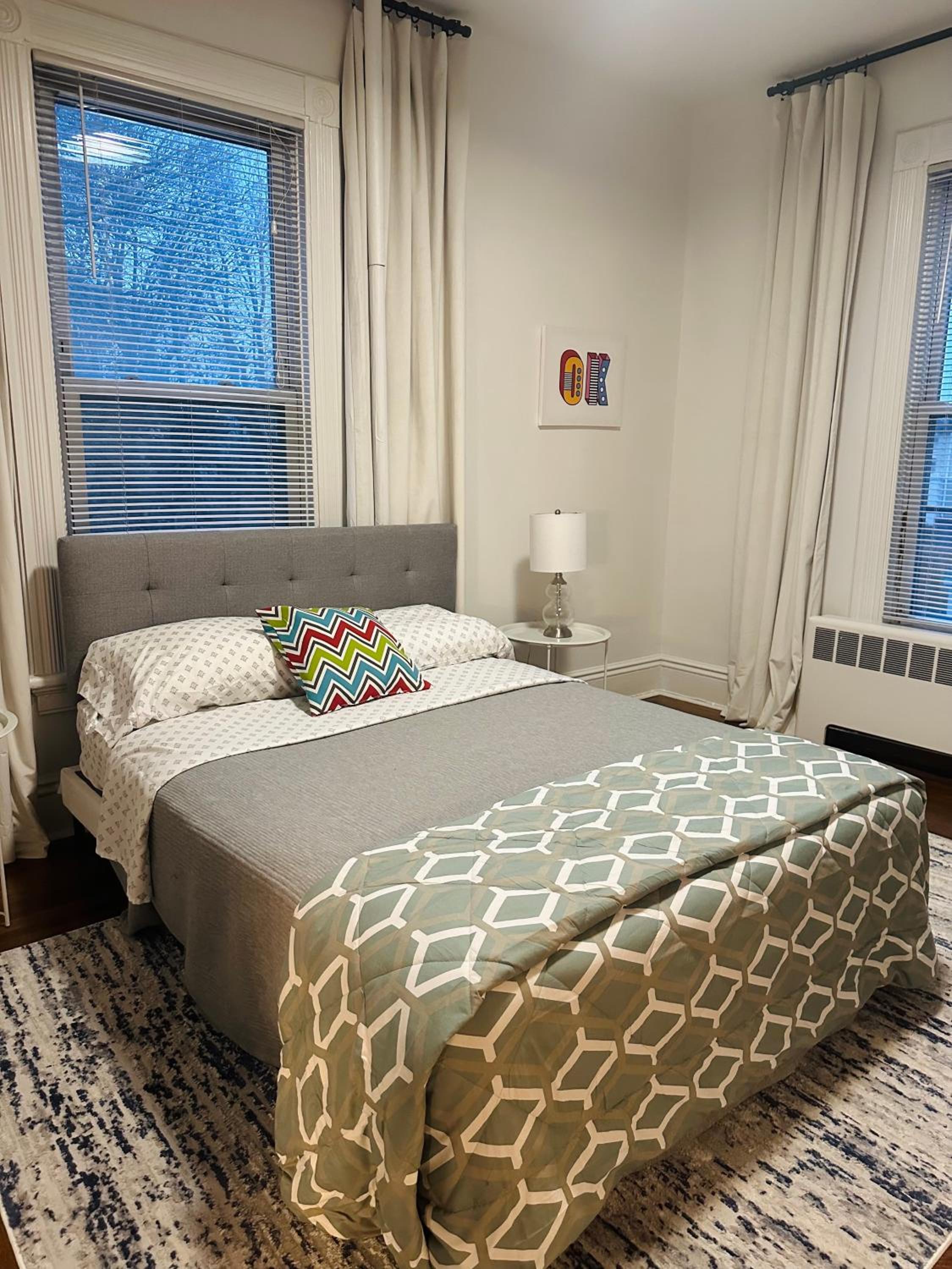 Norwalk Vacations - Beautiful 2BR apt in Beach community, Close to Train and hwys! ONLY 1 hr to NYC! - Property Image 2