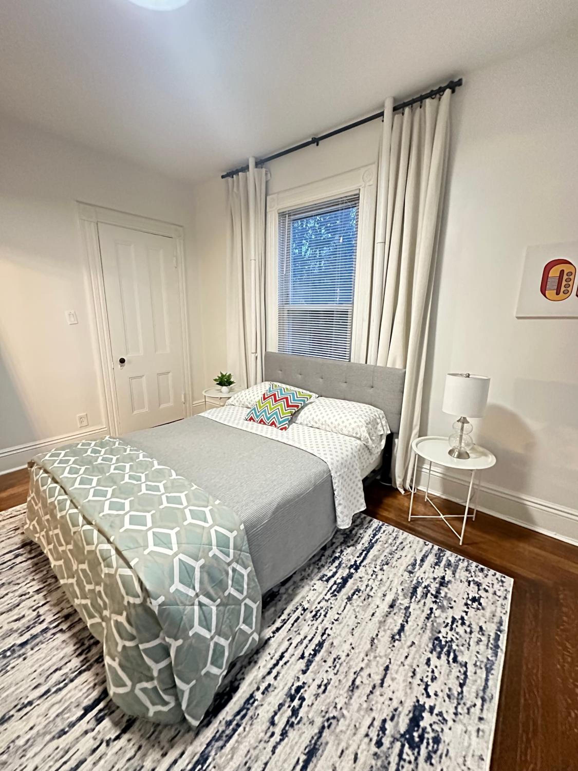 Norwalk Vacations - Beautiful 2BR apt in Beach community, Close to Train and hwys! ONLY 1 hr to NYC! - Property Image 12