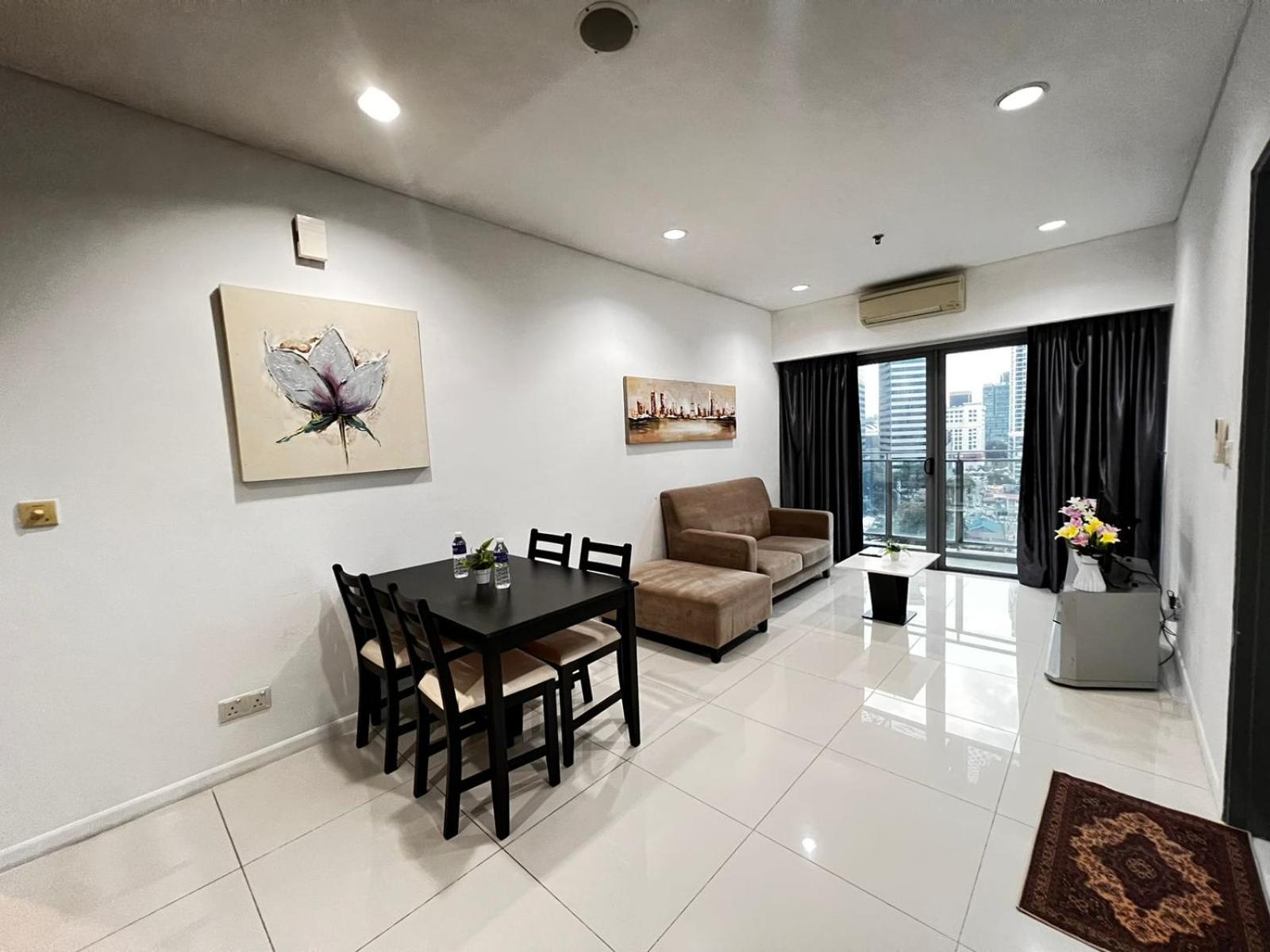 Summer Suits Klcc by KL Residence