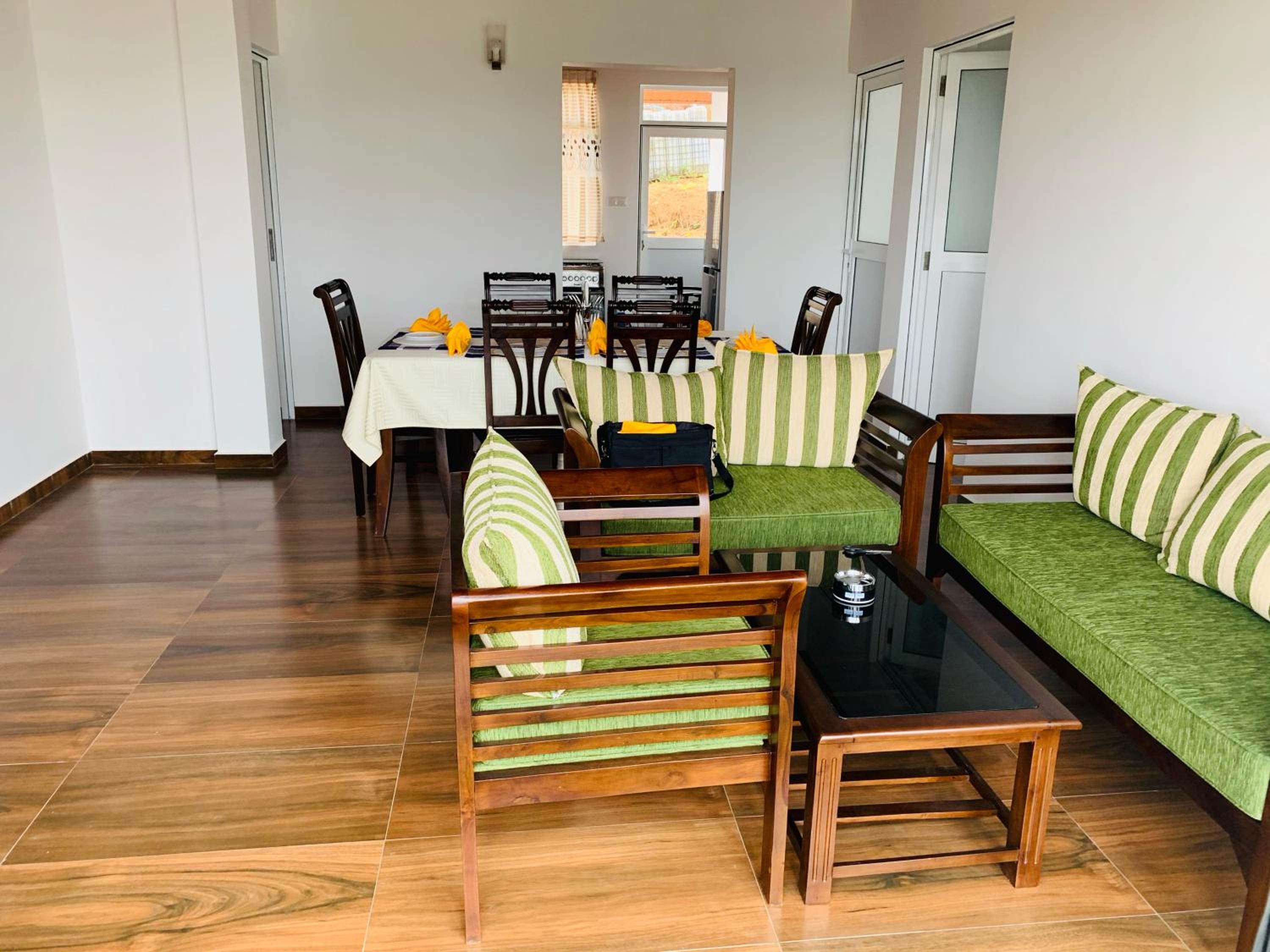 Melisma 189, Nawajanapadaya, RuwanEliya,NuwaraEliya view 2