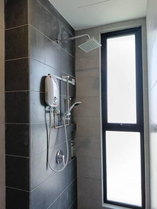 Veneto Penang homestay 2BR with infinity pool