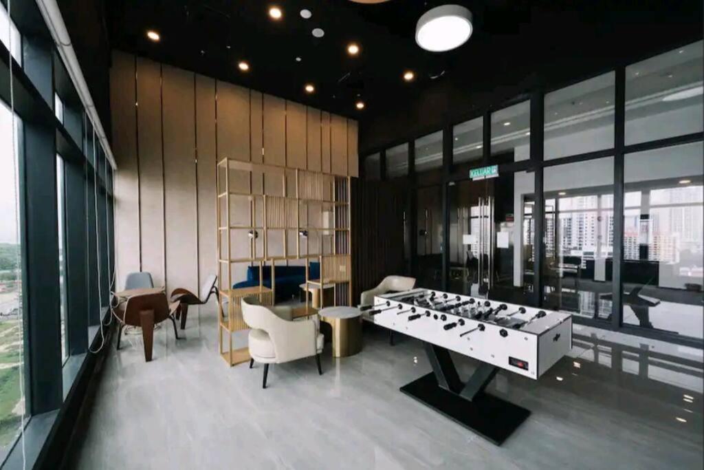Veneto Penang homestay 2BR with infinity pool