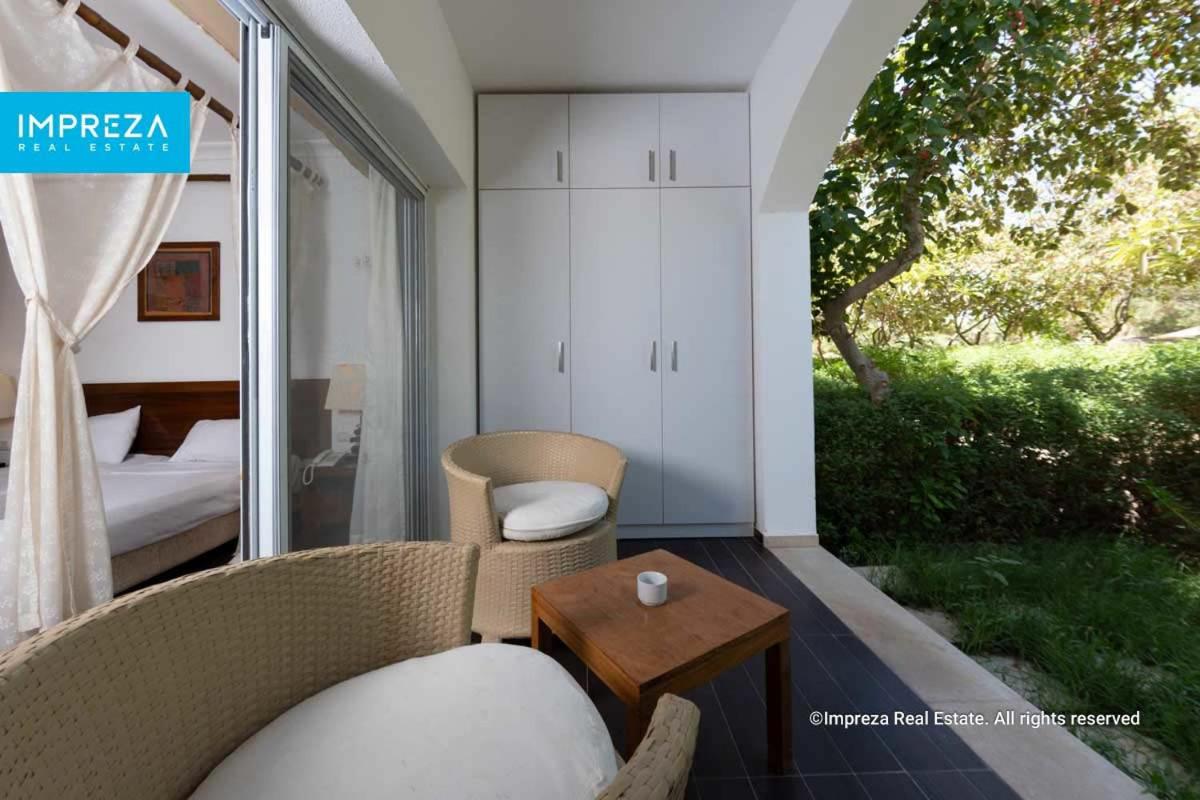 Raffinato spaziosissimo appartamento bilocale Dominal Coral Bay con giardino R23106 view 4