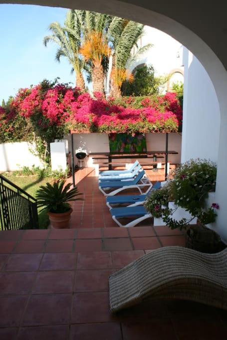 Spacious villa with sea view and private pool