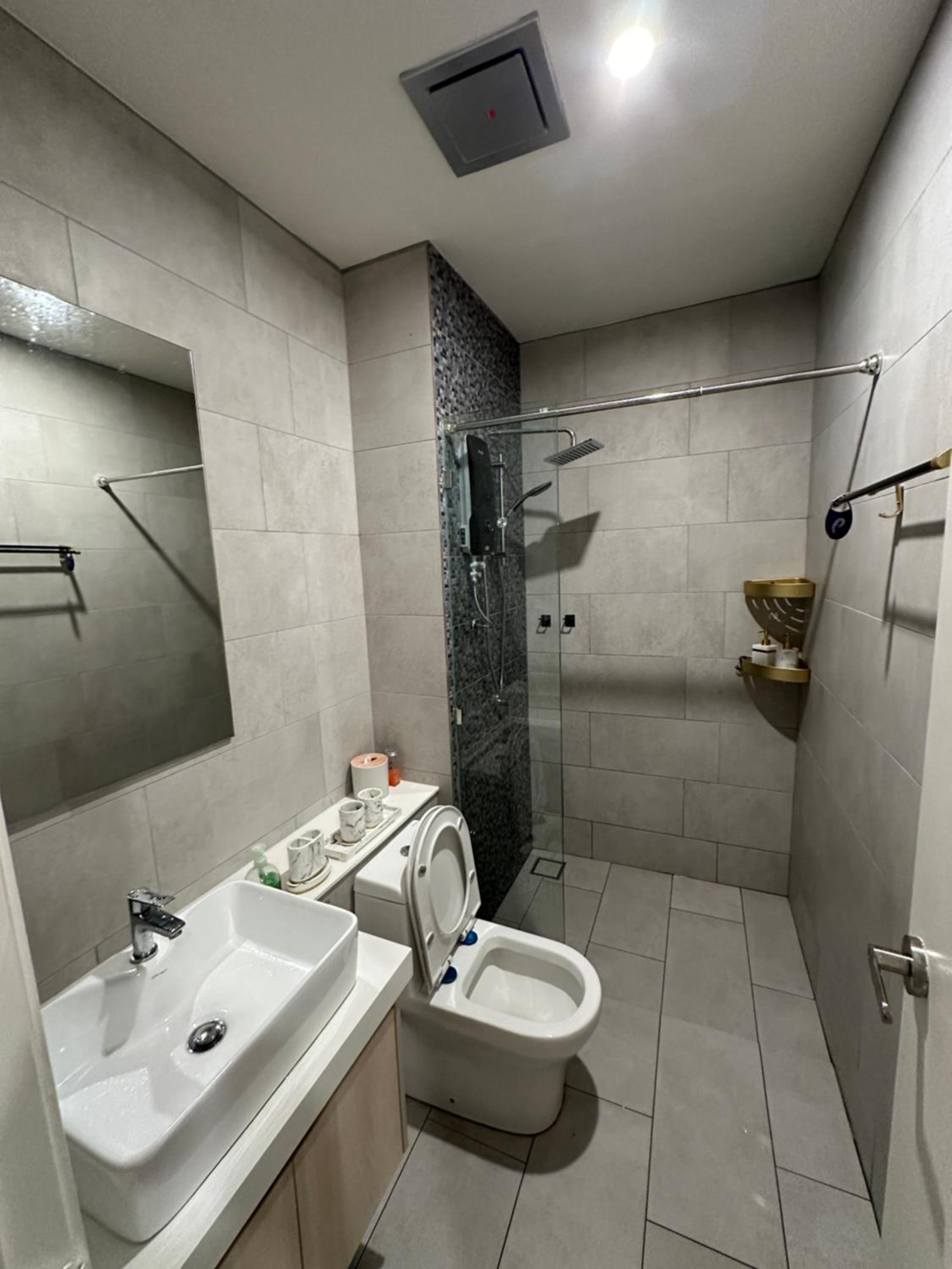 Seaview Designer Concept The shore Kota Kinabalu Sabah by UsHomestay photo 5