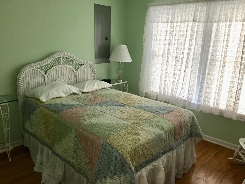 Very Nice Oceanside Rental! view 3
