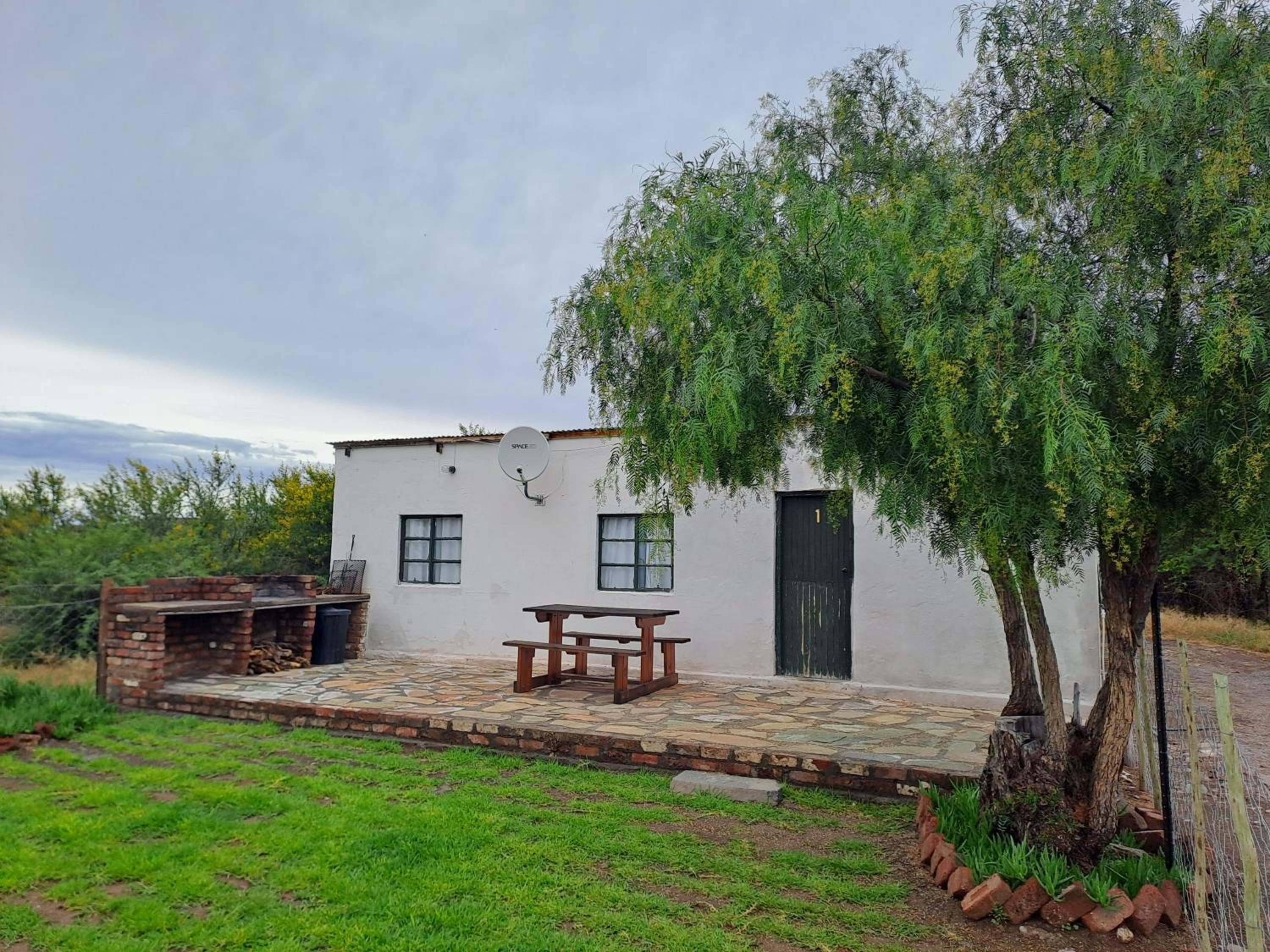 De Hoop Guest Farm view 3