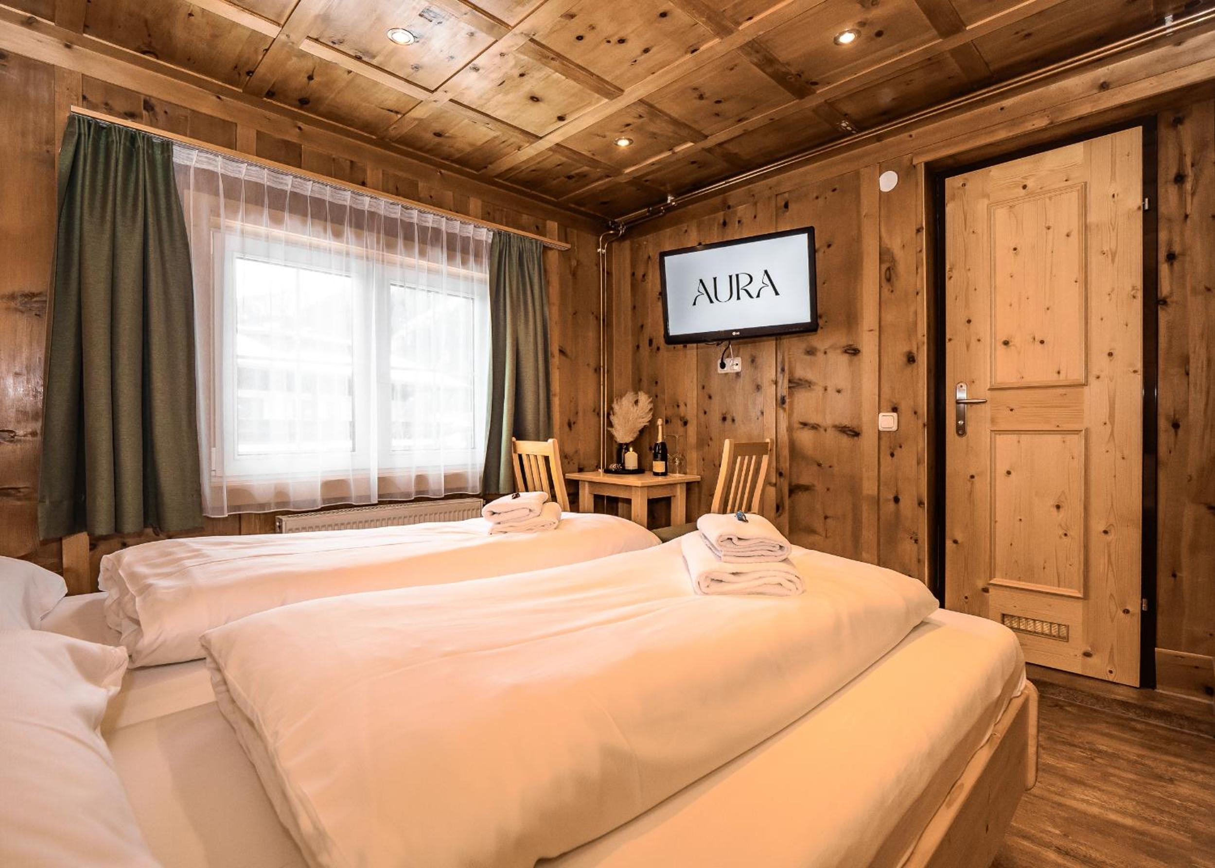 AURA Bed & Breakfast
