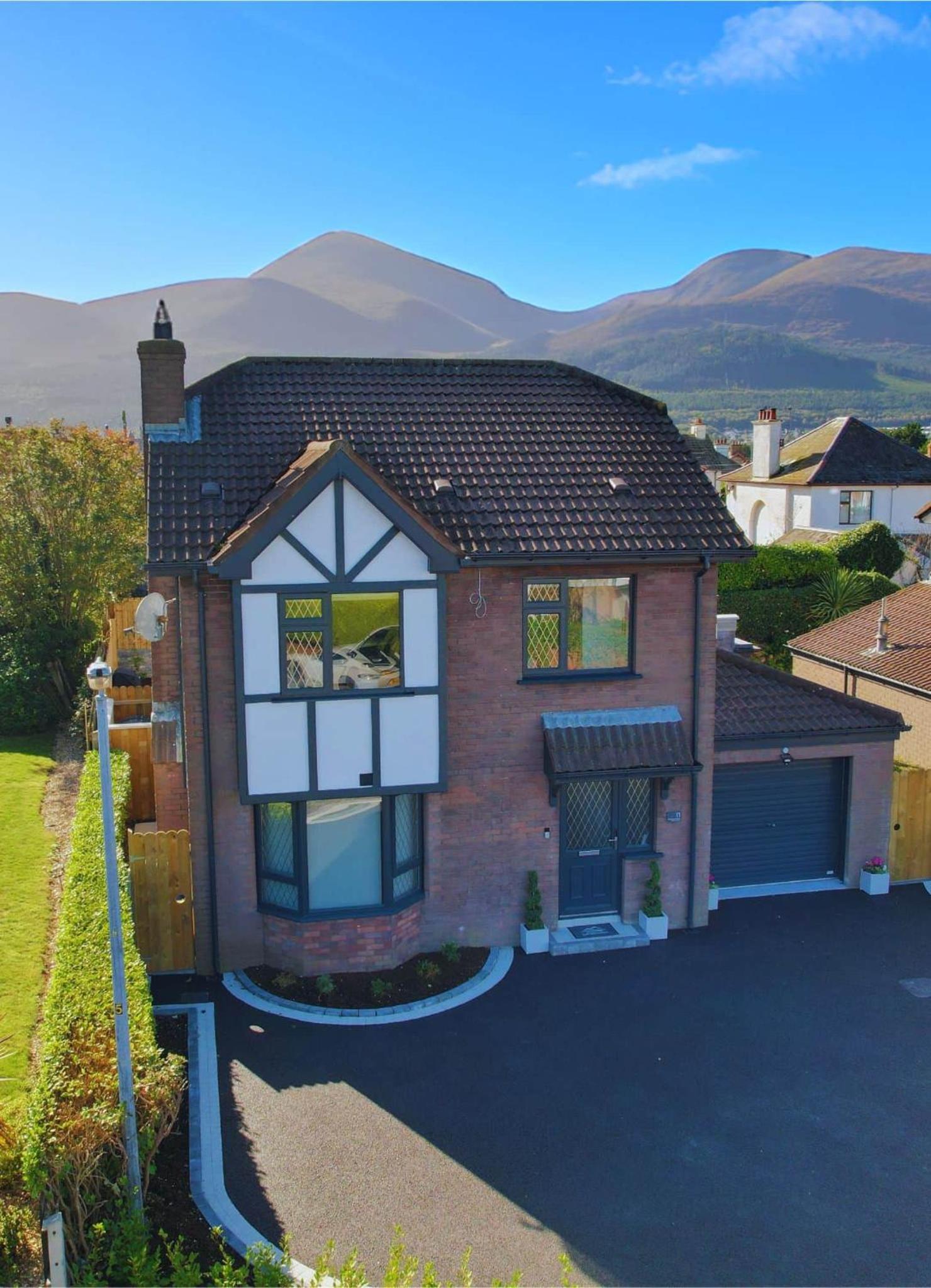 Hotel The Orchard, 5 Star Luxury Accommodation