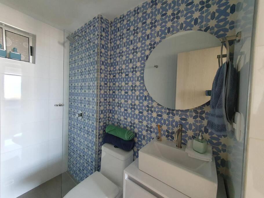Acogedor Apto en piso 22 vista al mar