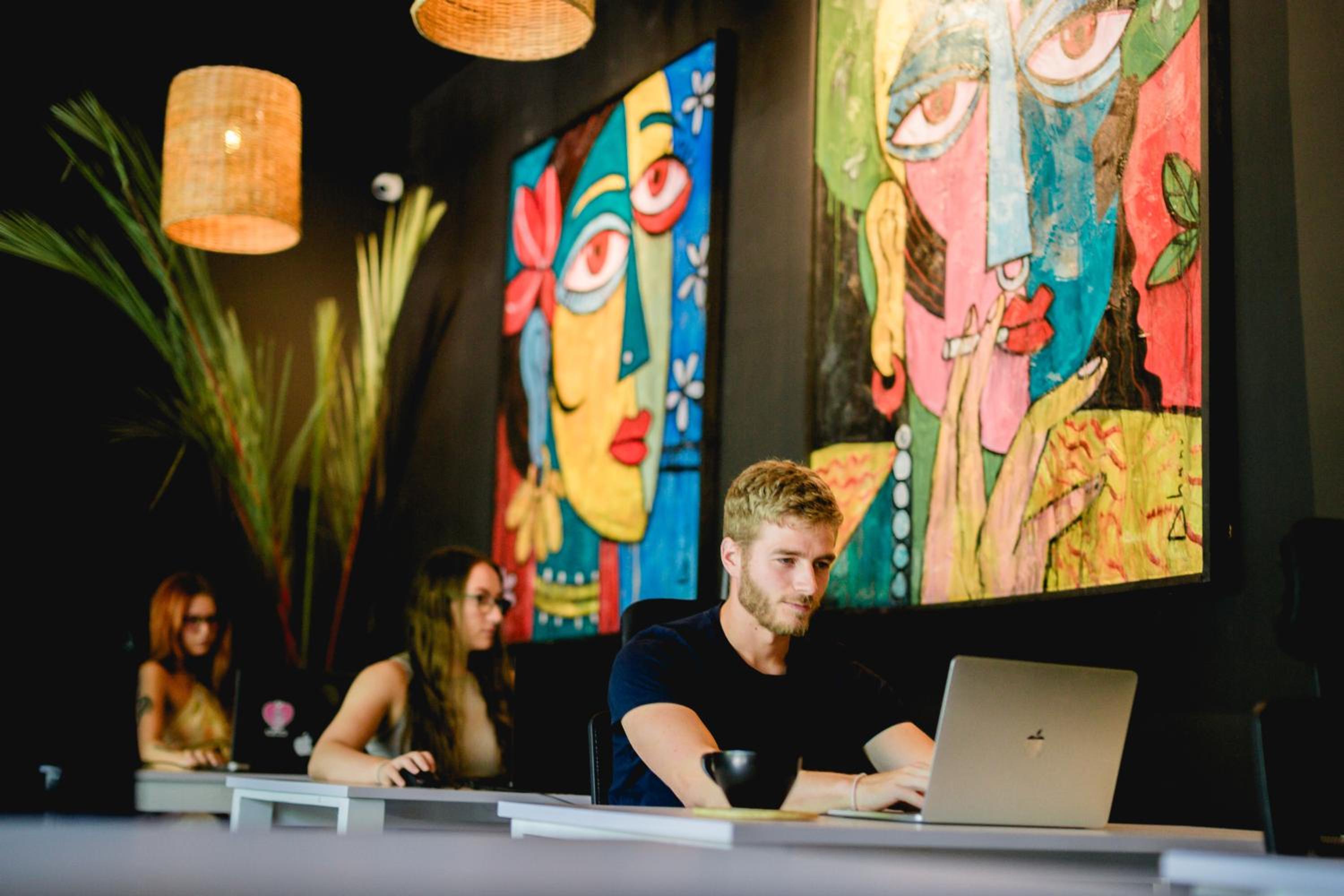 Sugar Hostel Weligama - Coliving & Coworking view 4