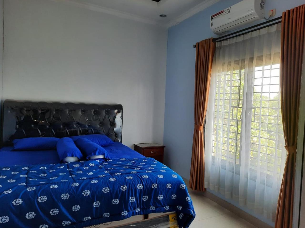 Villa Bukit Nirwana view 2