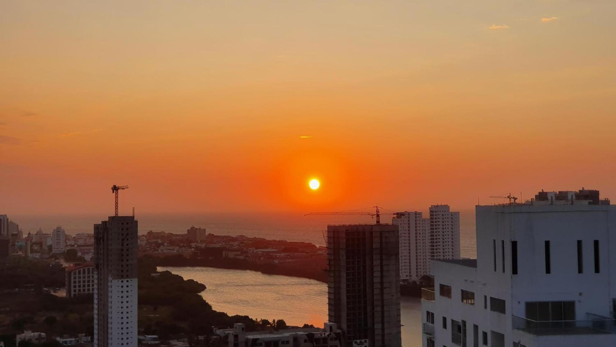 Acogedor Apto en piso 22 vista al mar