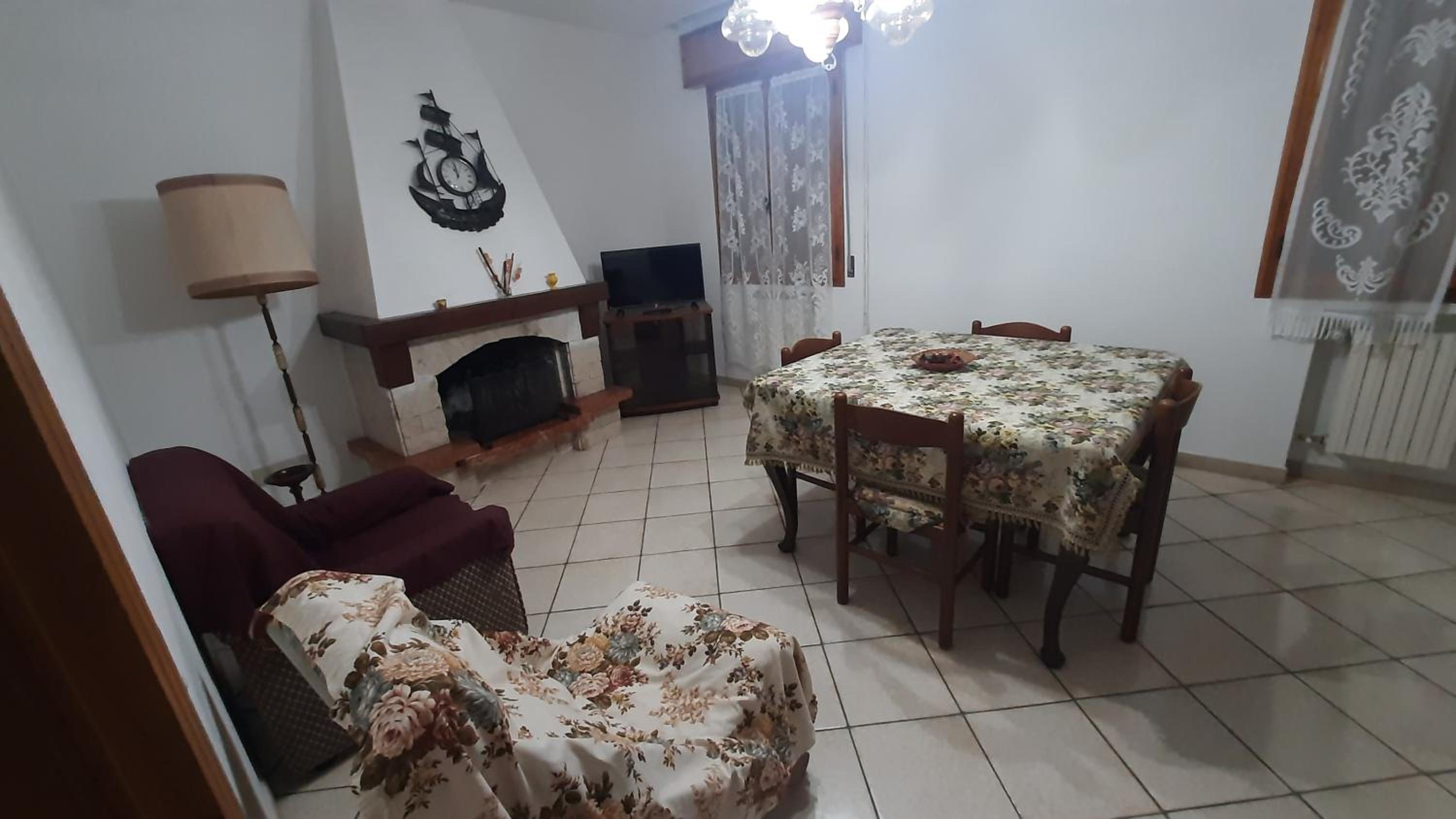 Casa con ingresso indipendente
