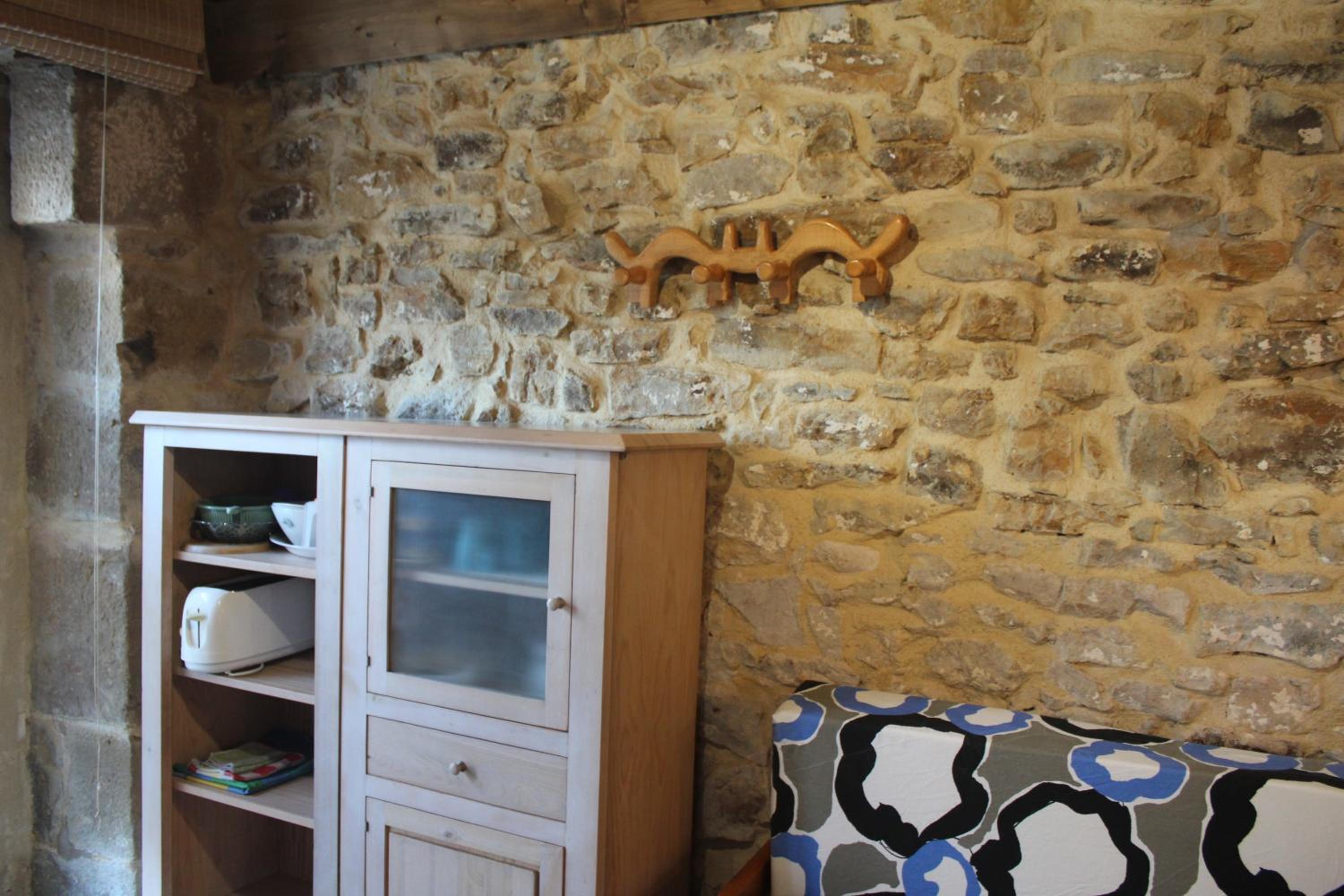 Conjunto Rural la Tejedora. Albergue y estudios familiares.