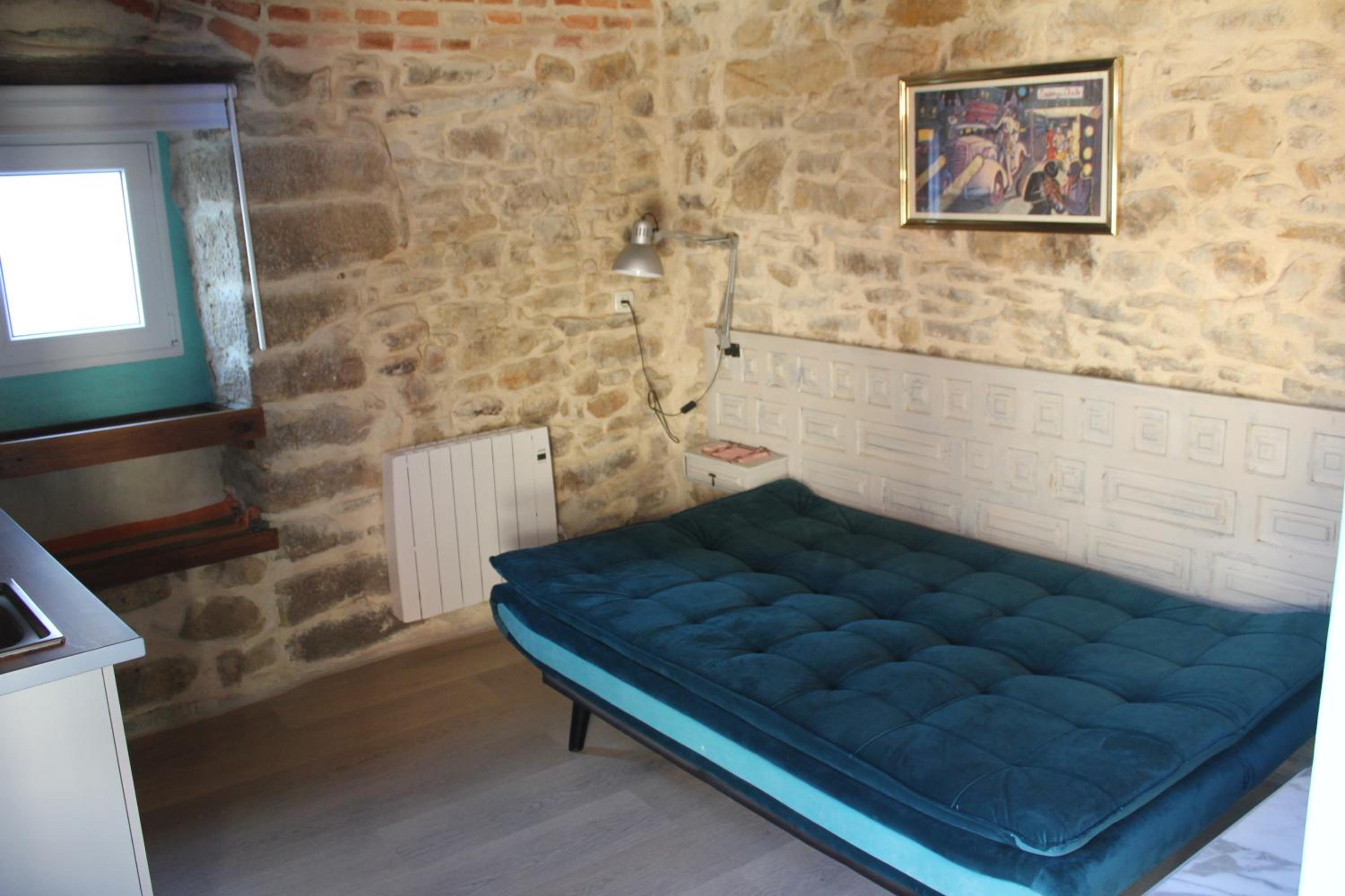 Conjunto Rural la Tejedora. Albergue y estudios familiares.