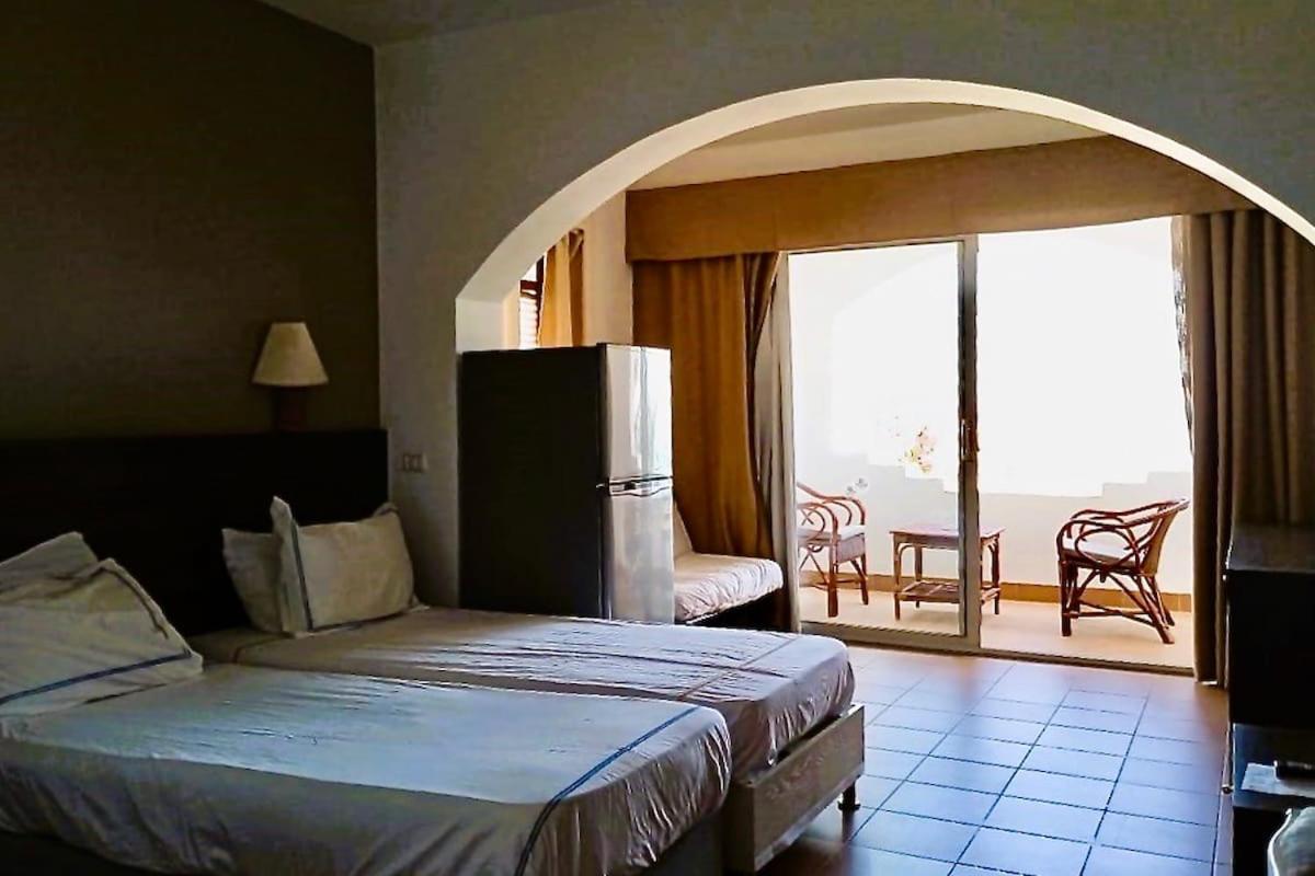 Suite con vista mare DOMINA CORAL BAY Appartamento R23123 view 4
