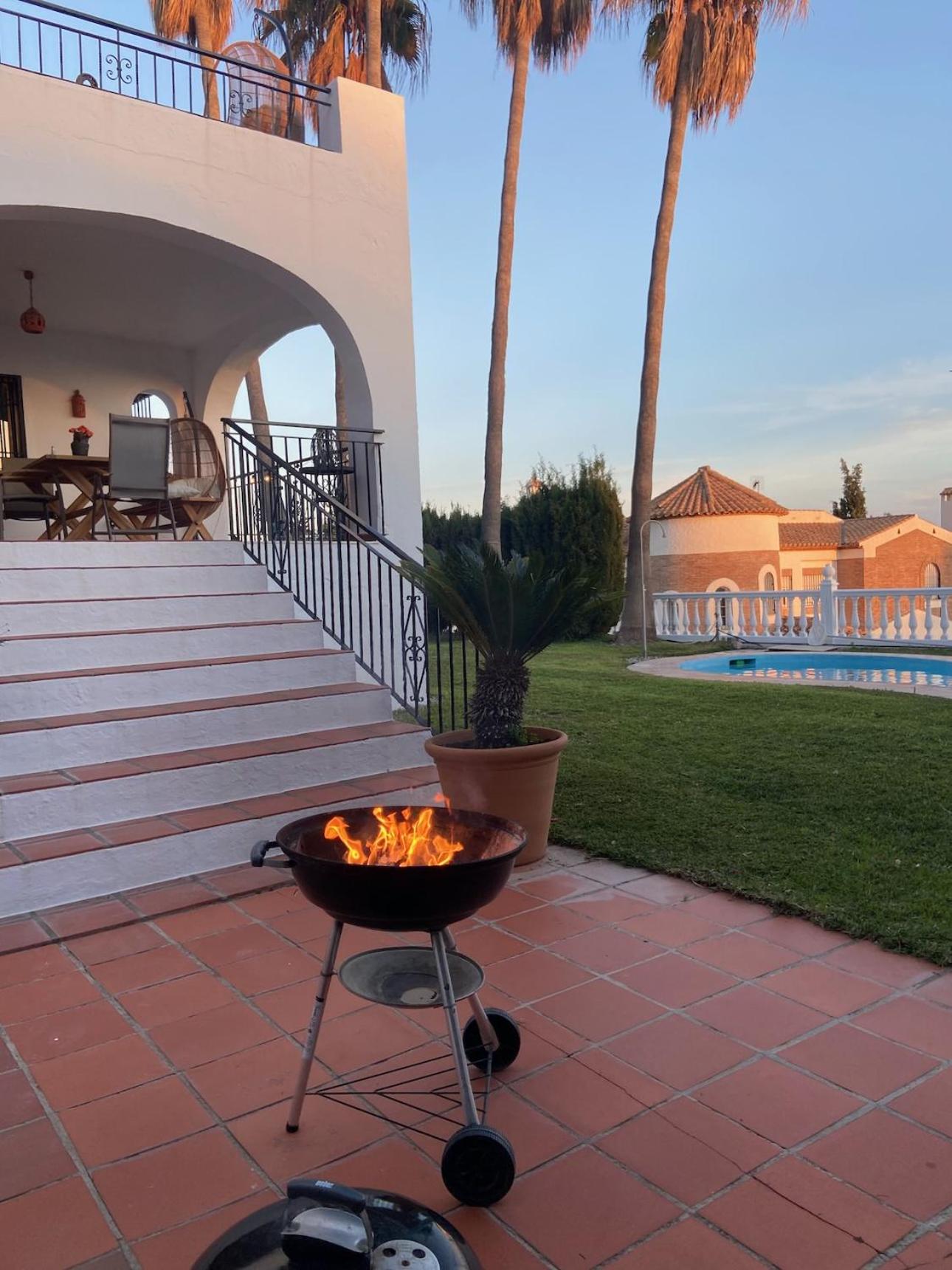 Spacious villa with sea view and private pool
