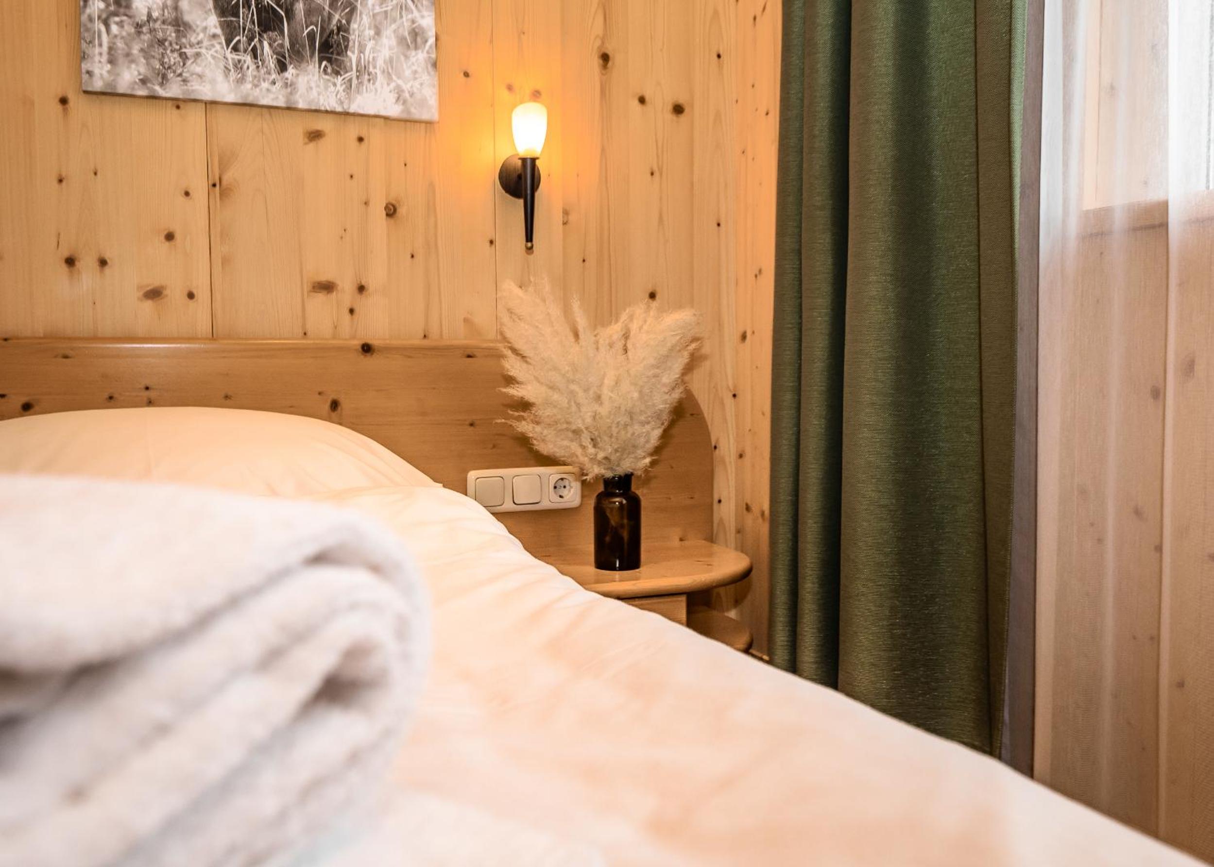 AURA Bed & Breakfast