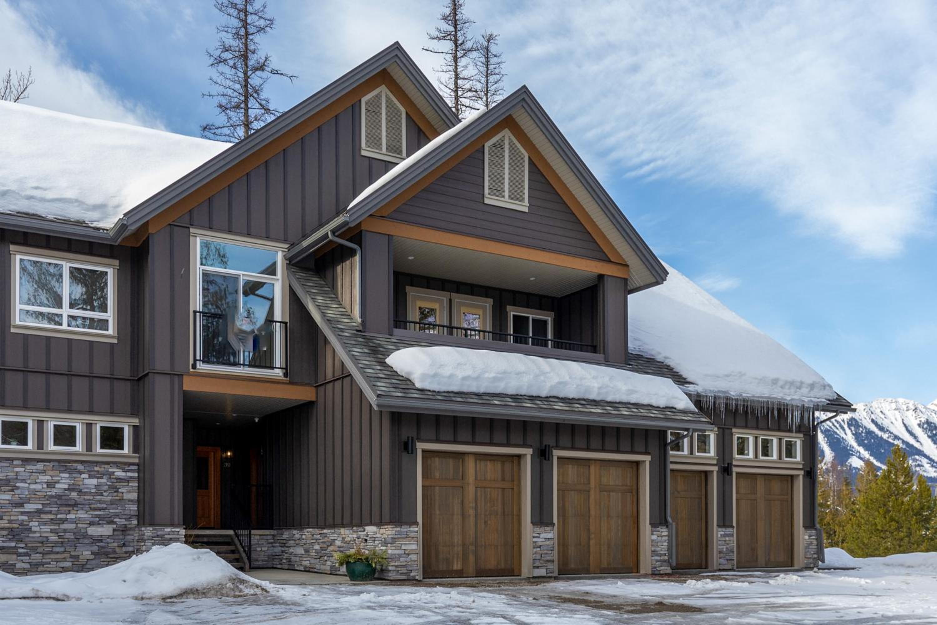 Polar Peak Lodges by Fernie Central Reservations