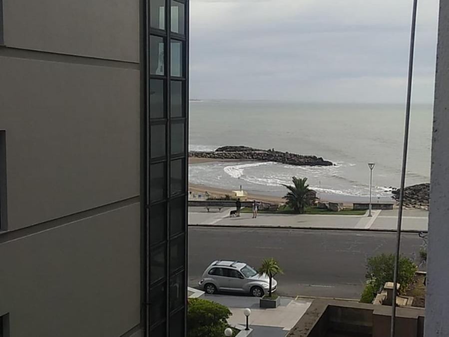 Departamento frente al mar La Perla con cochera