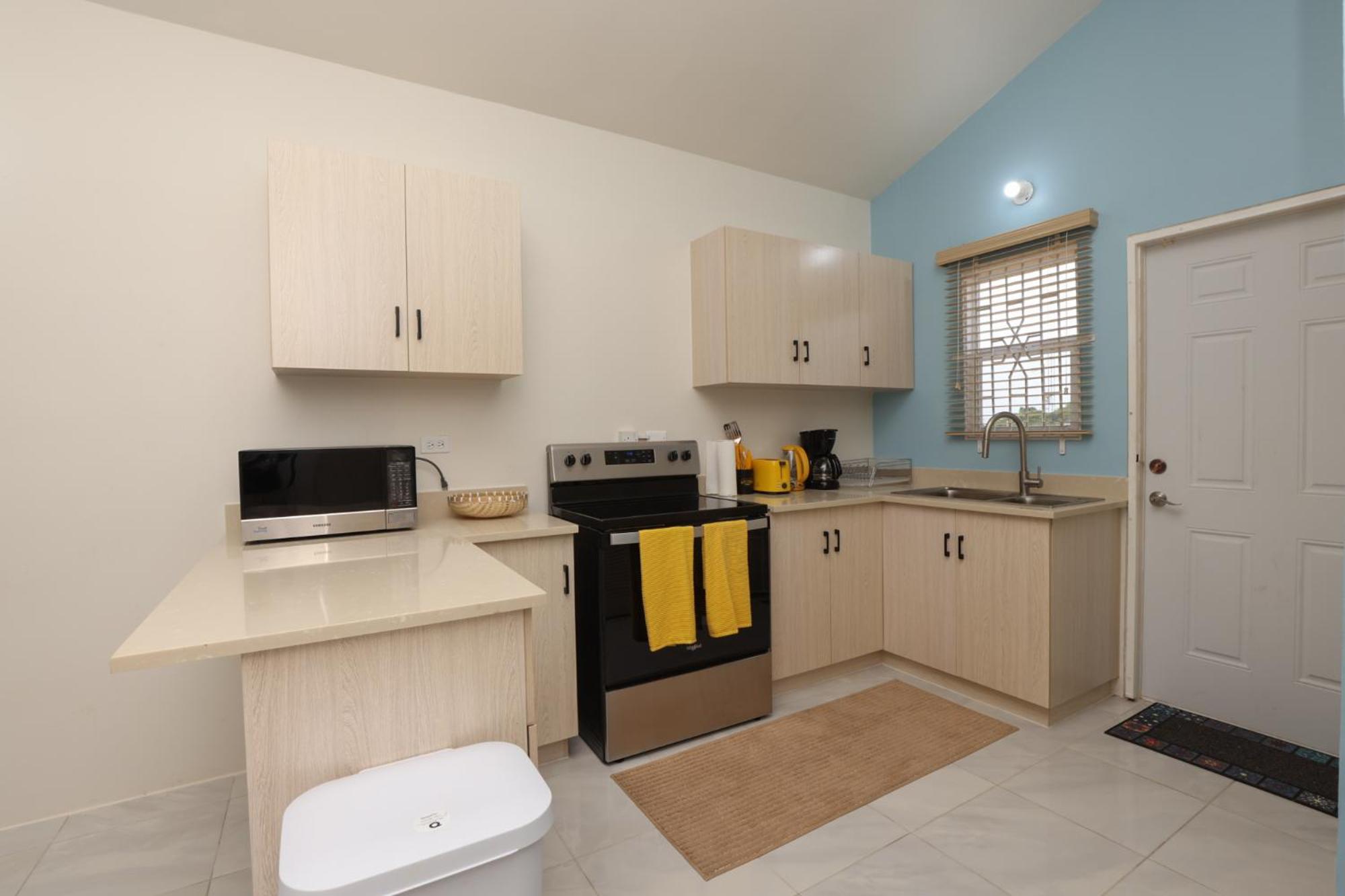 Osmax Oasis, 1BD and 1 BA, Gated, near Puerto Seco Beach