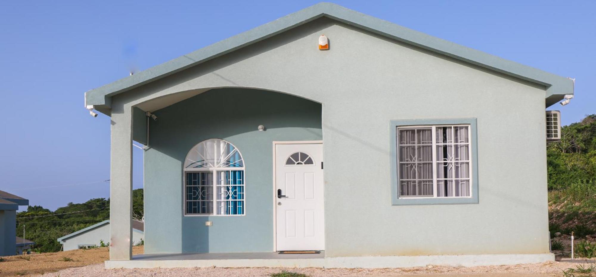 Osmax Oasis, 1BD and 1 BA, Gated, near Puerto Seco Beach