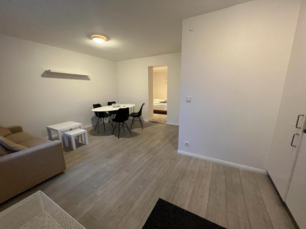 New Two Bedroom Apartment Close To Beach view 4