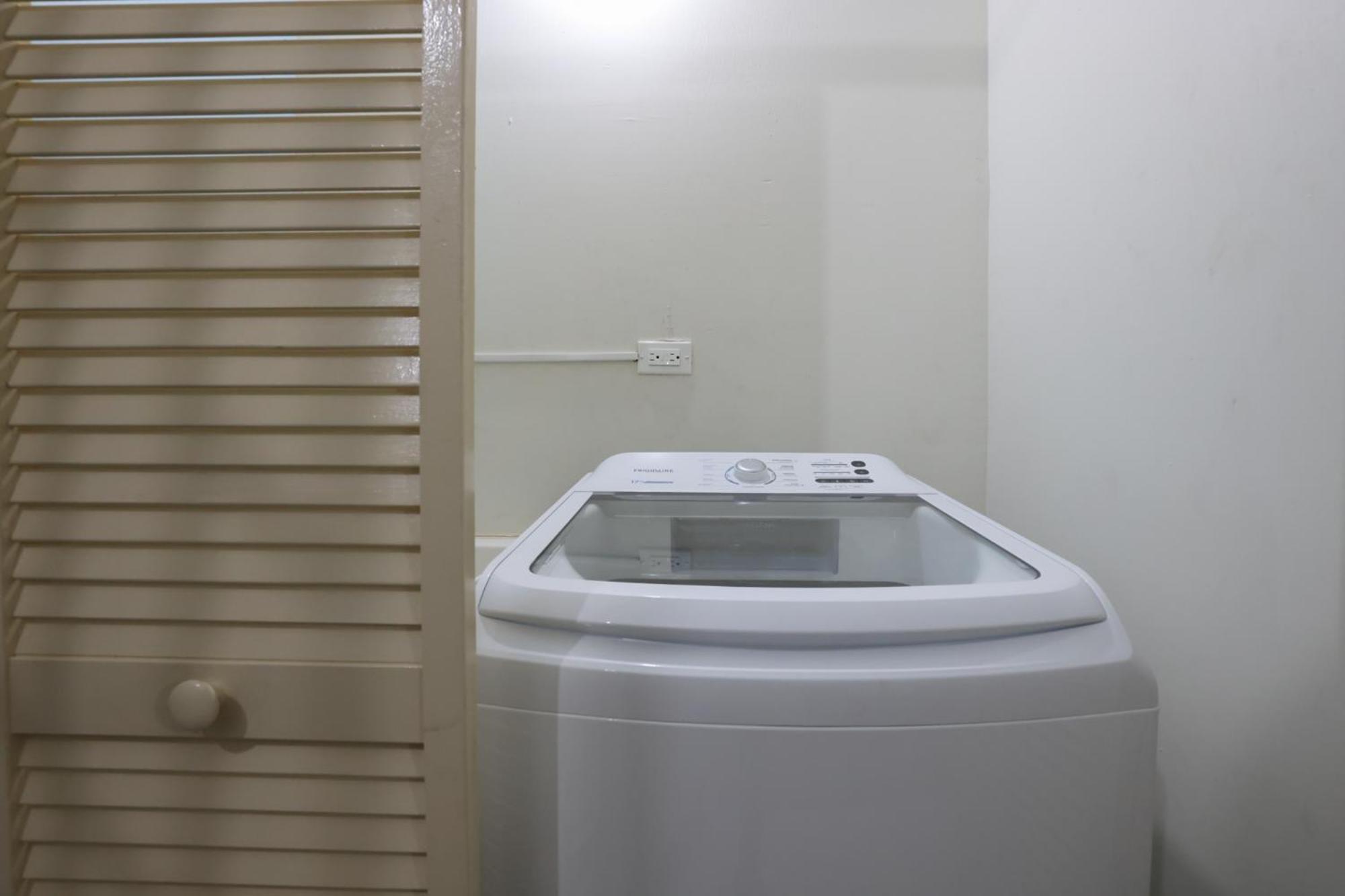 Osmax Oasis, 1BD and 1 BA, Gated, near Puerto Seco Beach