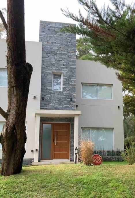 Duplex tipo casa en Valeria del mar