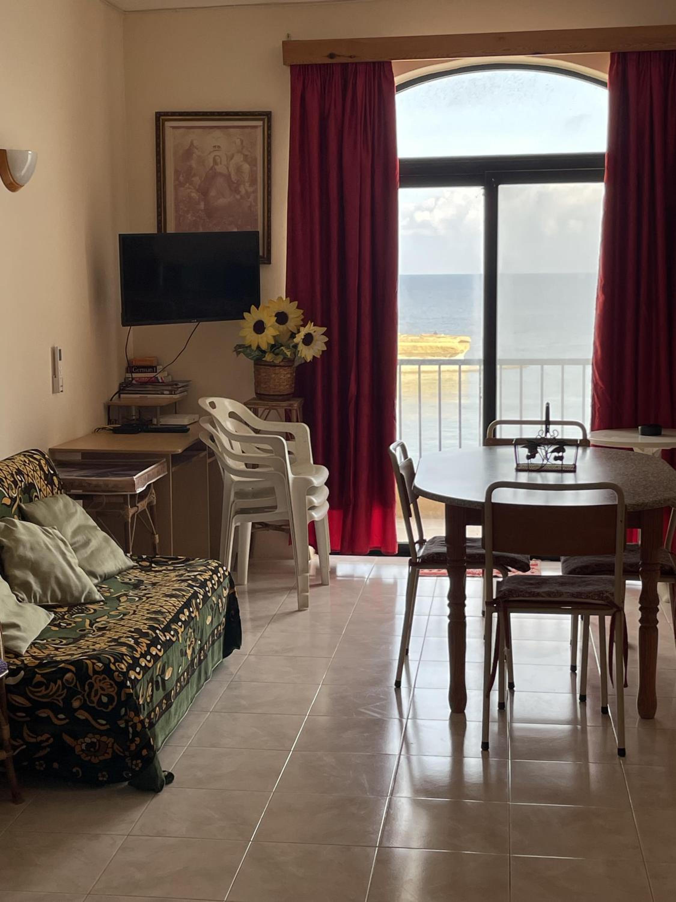 Marsalforn Seaview Apartment in a quiet area view 4