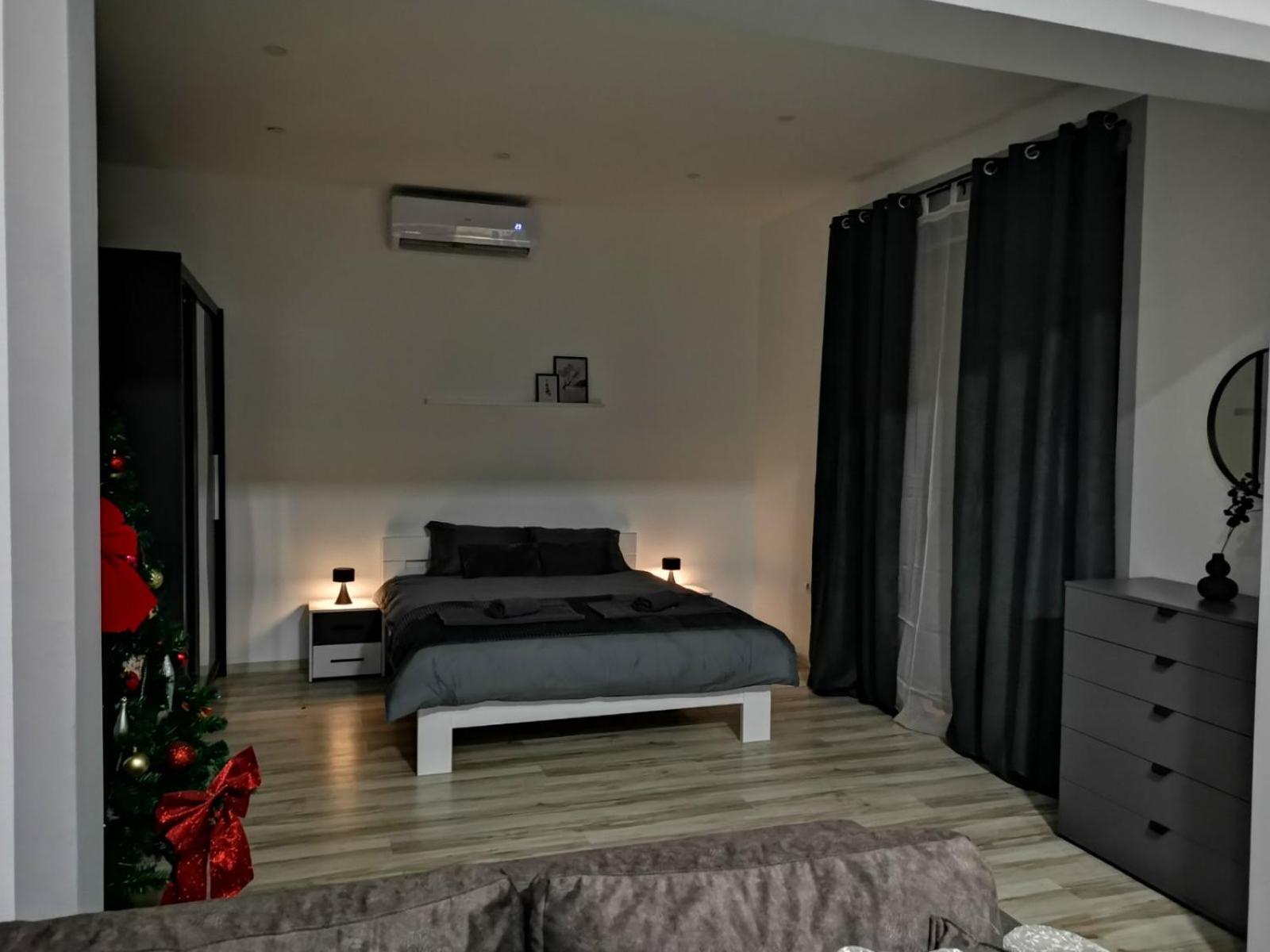 Central Apartments view 4