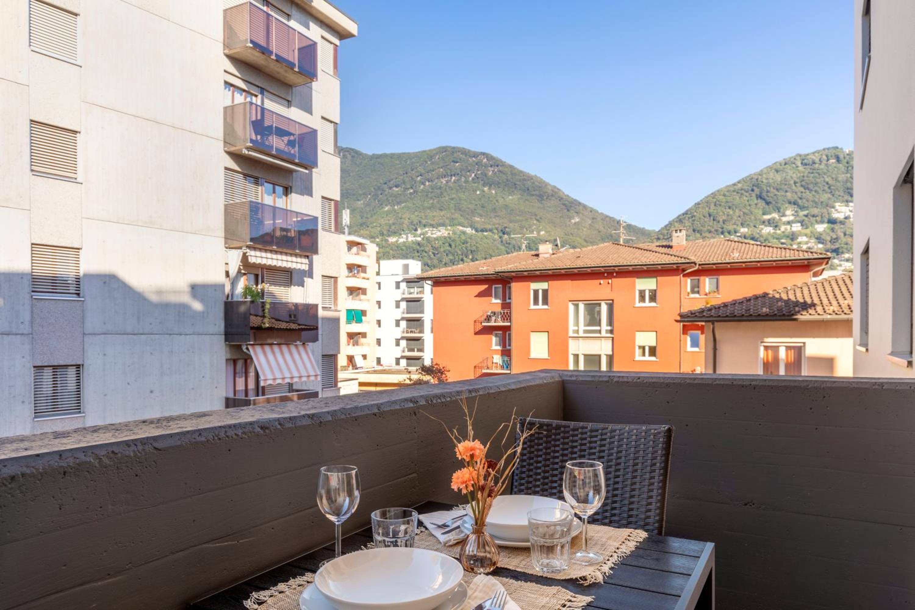 Lugano Superior Suites - Free Parking
