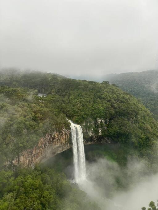 Apartamento Luxuoso de 1/4 em Gramado-RS