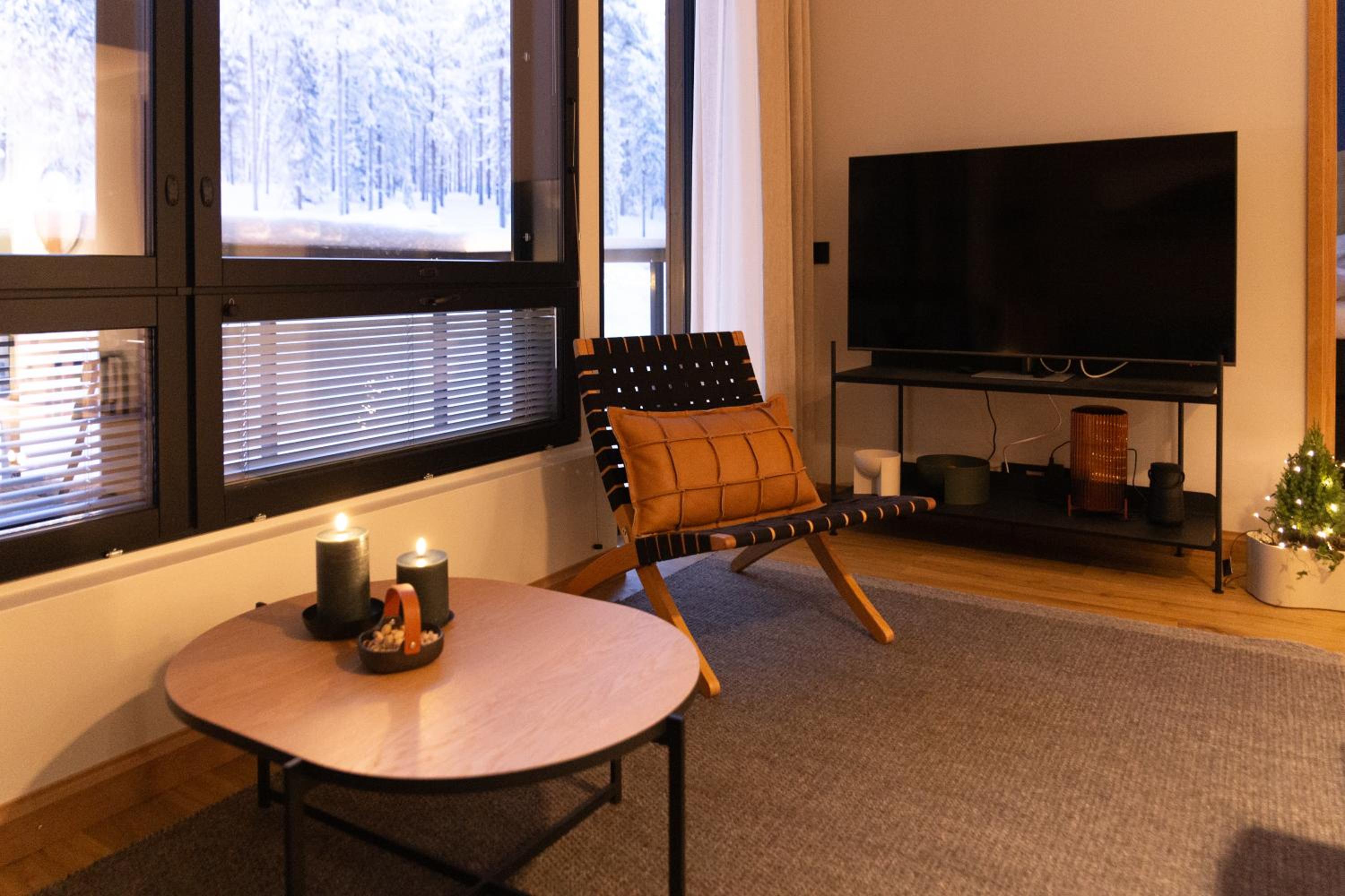 Chalet Auroras - Premium ski-in, ski-out chalet in Levi view 2