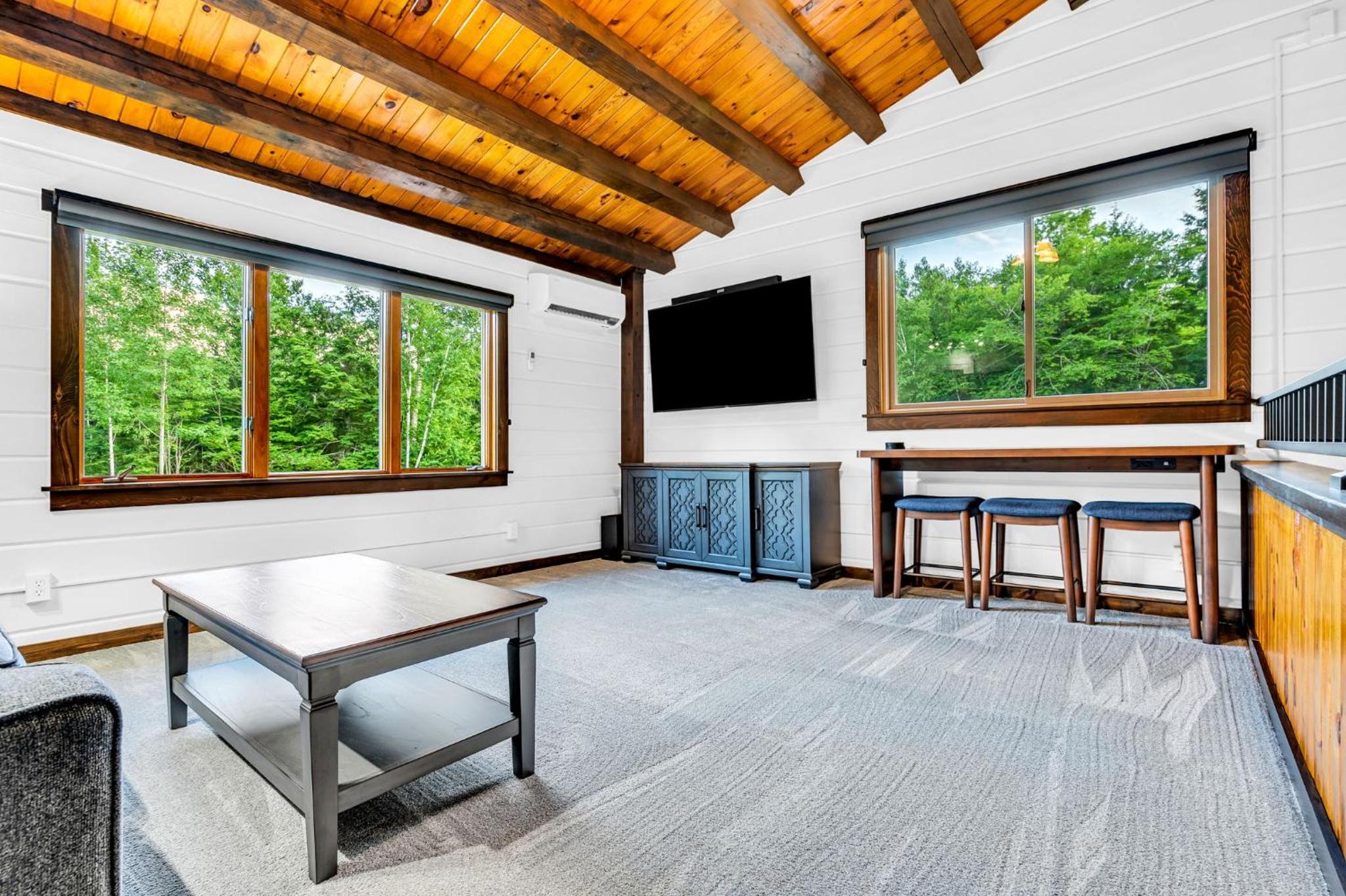 Loon Lodge