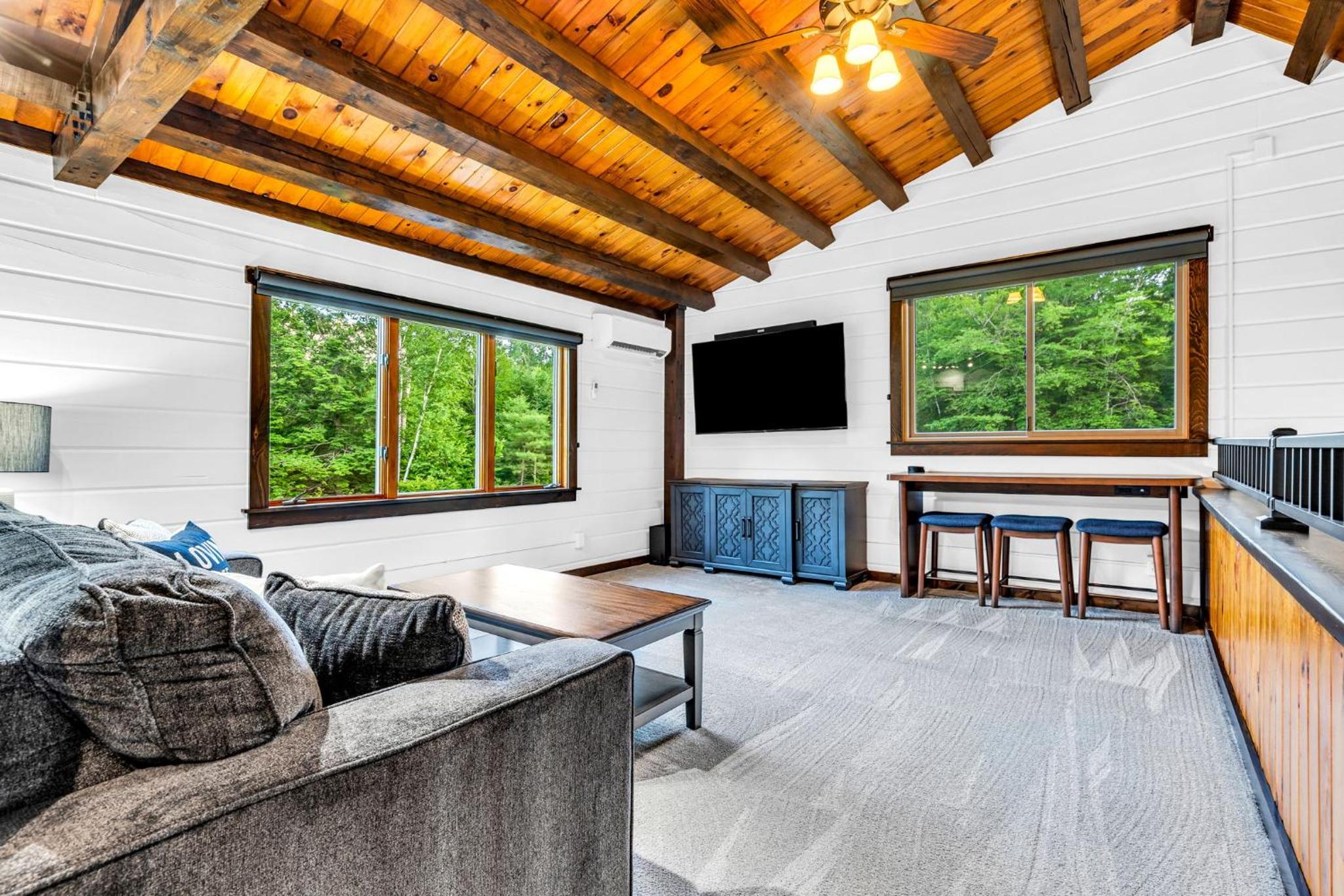 Loon Lodge