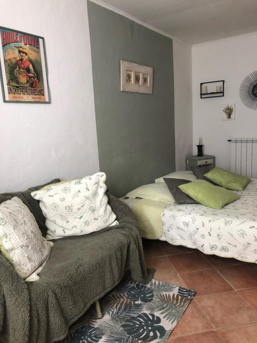 Photo 33
