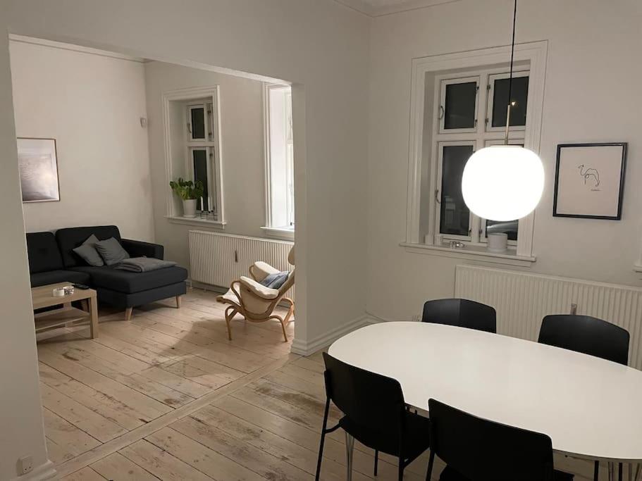 Vidunderligt byhus, 180m2 i hjertet af Esbjerg. view 3