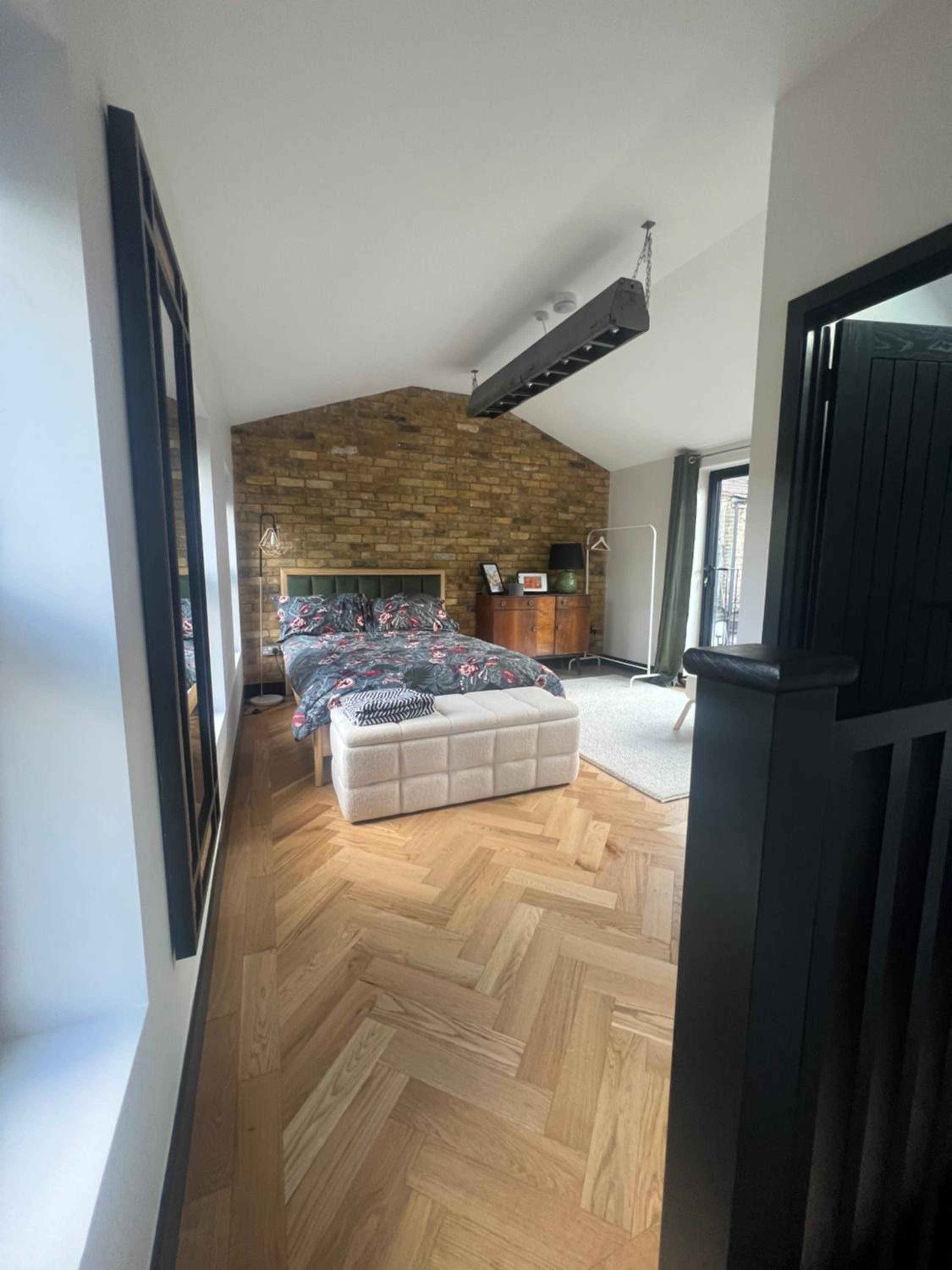 Private room in Mews house