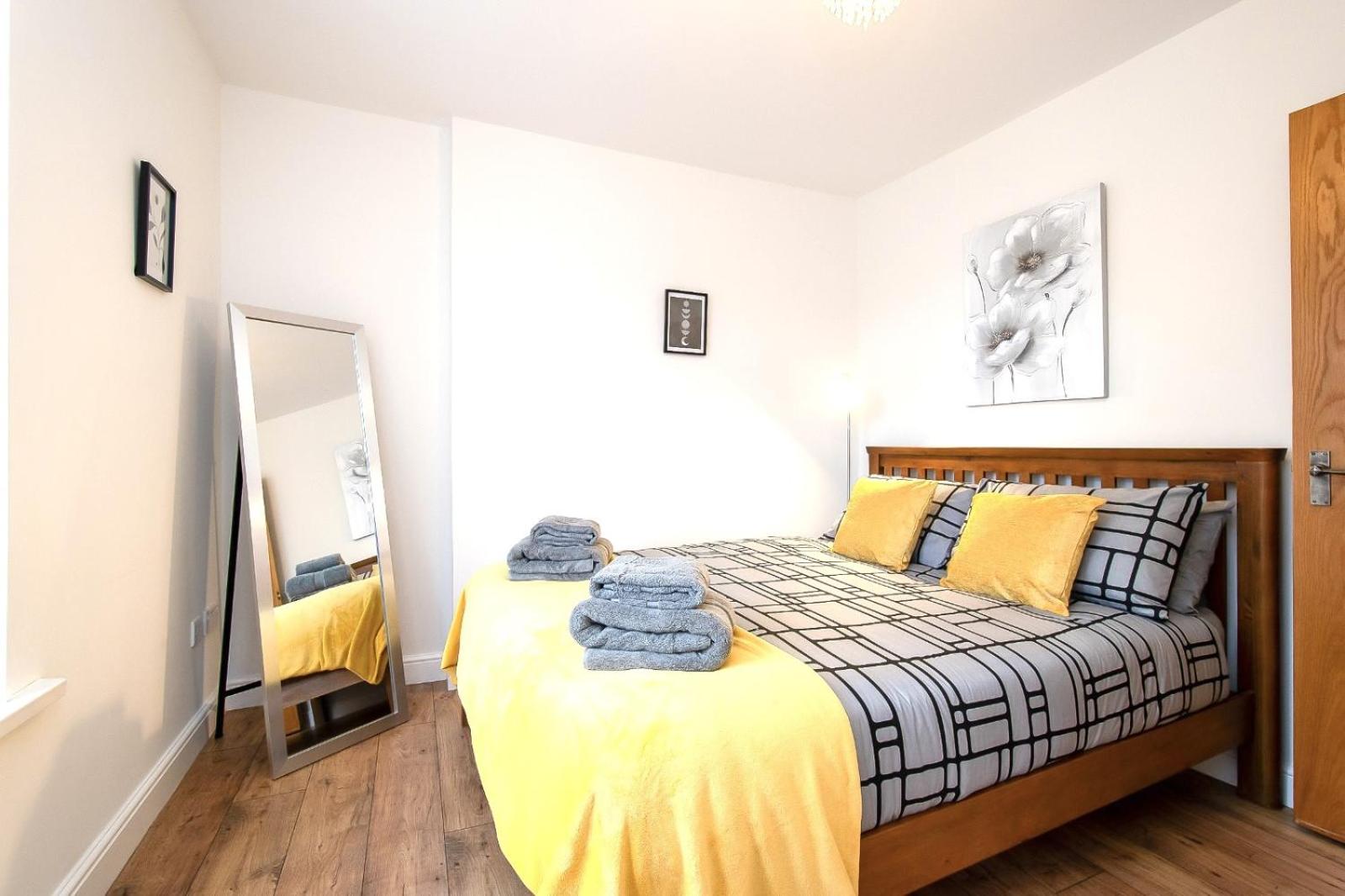 Casa One Hundred - A Beautiful 4 Bed House on the Beach Front view 2