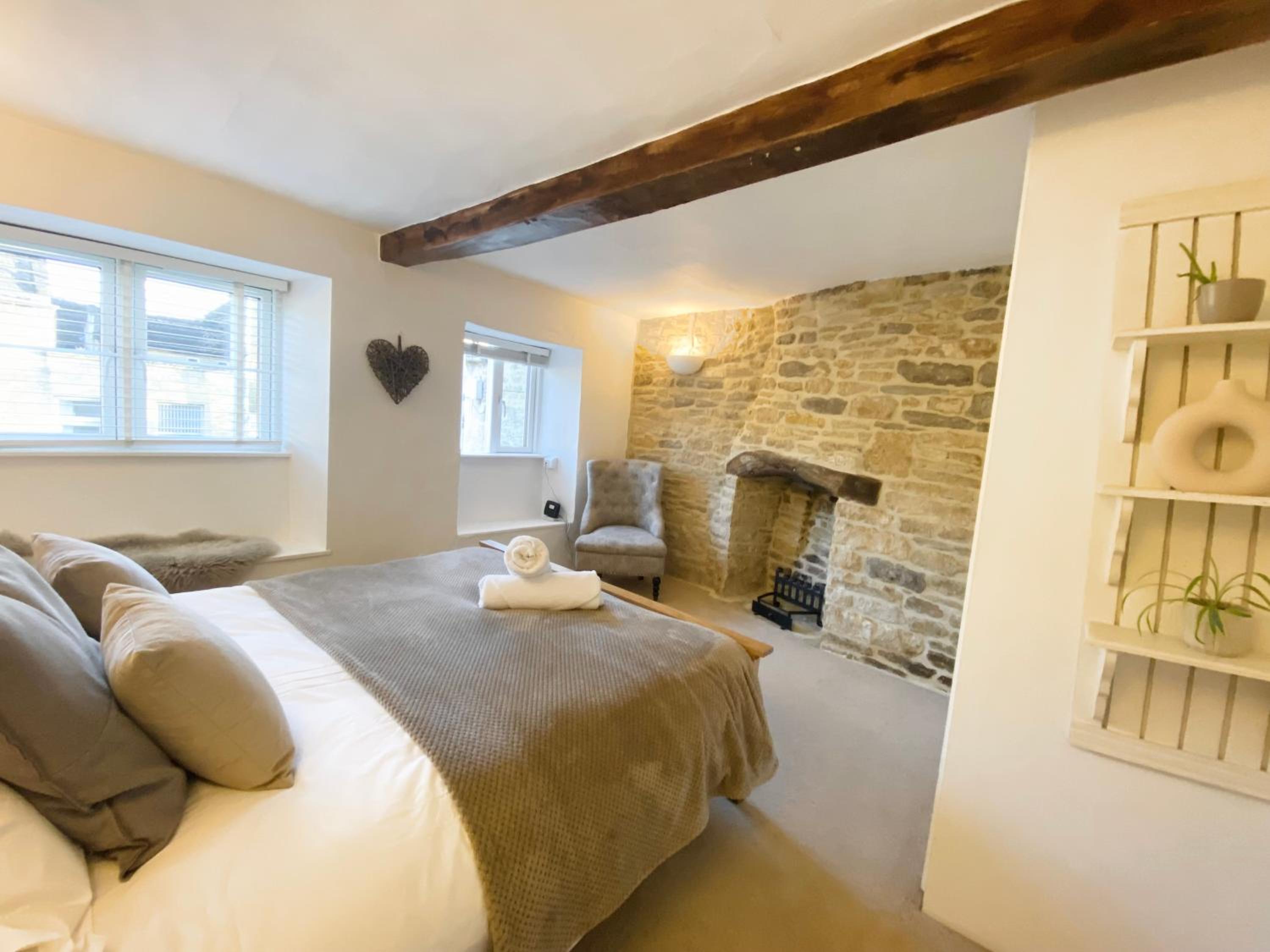 Charming Cottage in Heart of Bourton-on-the Water view 4