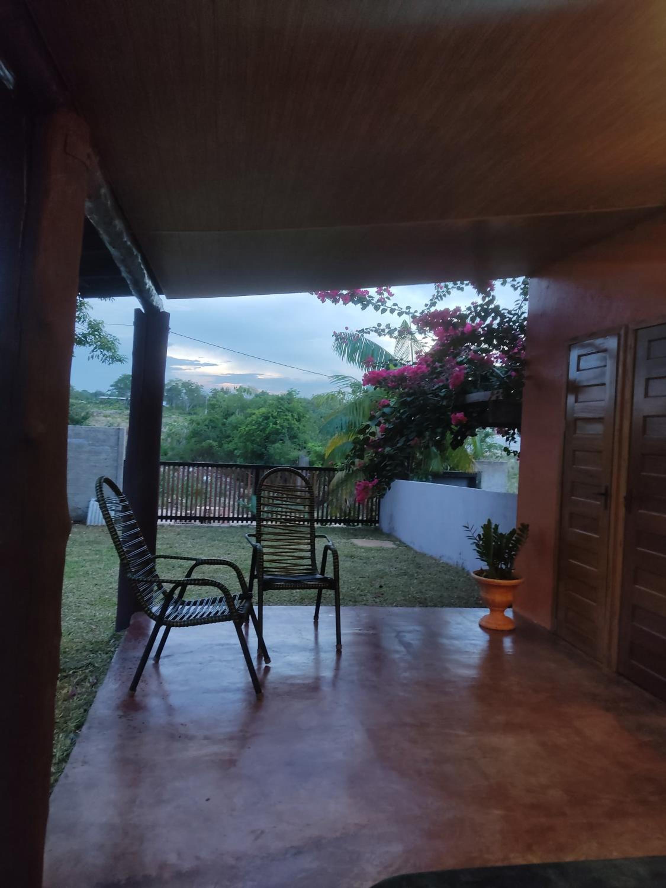 Casa Com bilhar 4 quartos alter