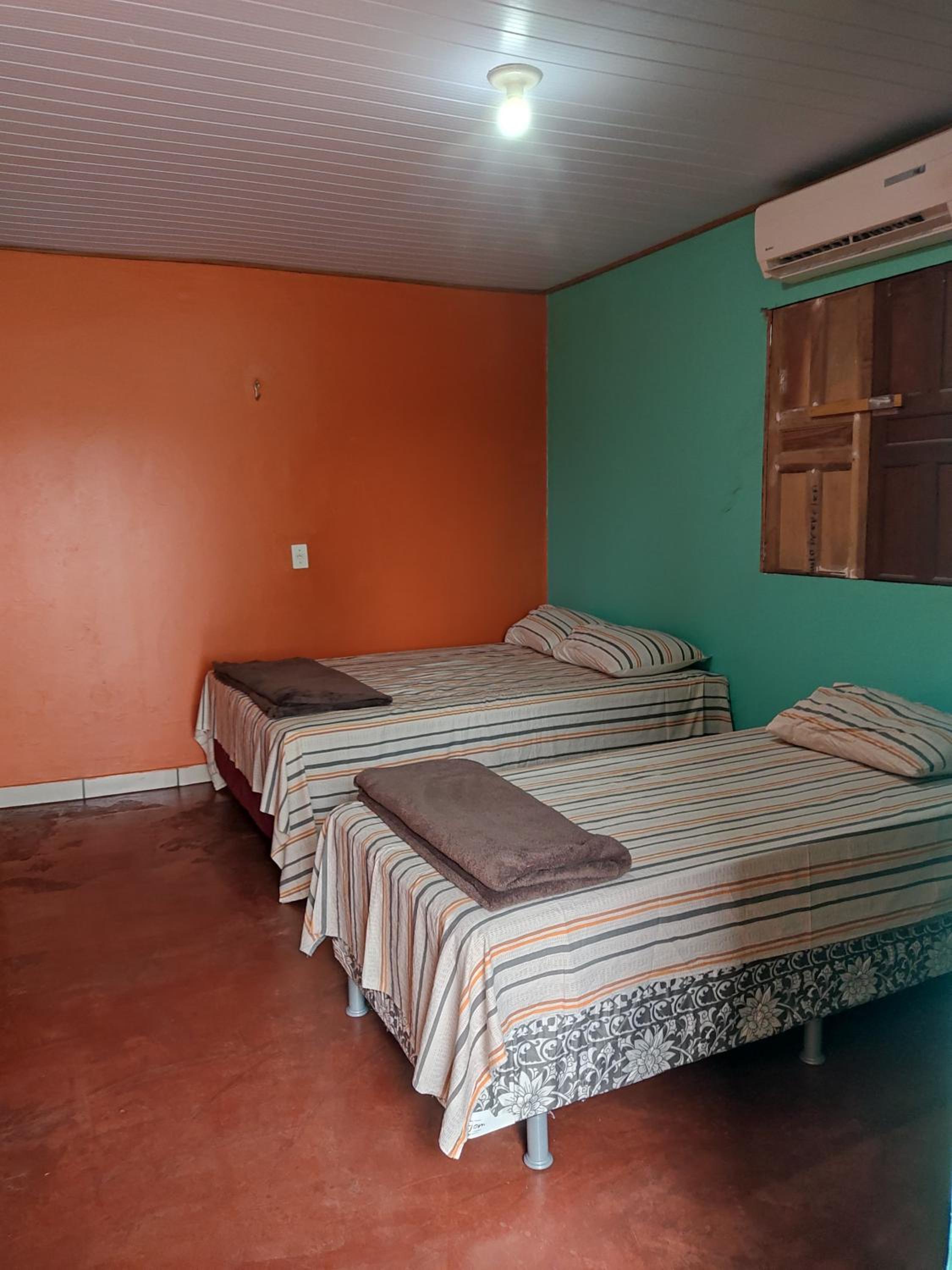 Casa Com bilhar 4 quartos alter