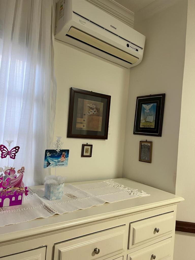 Quarto privativo em casa domiciliar
