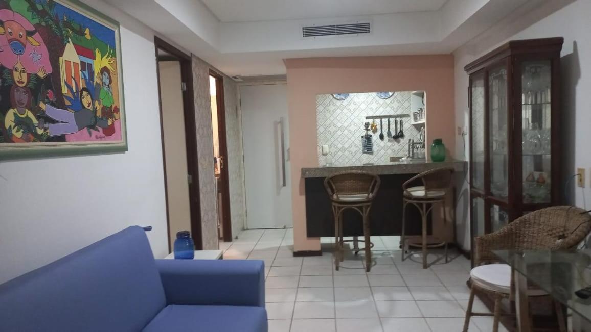Flat mobiliado, beira mar na melhor localização da Praia do Cabo Branco - João Pessoa PB